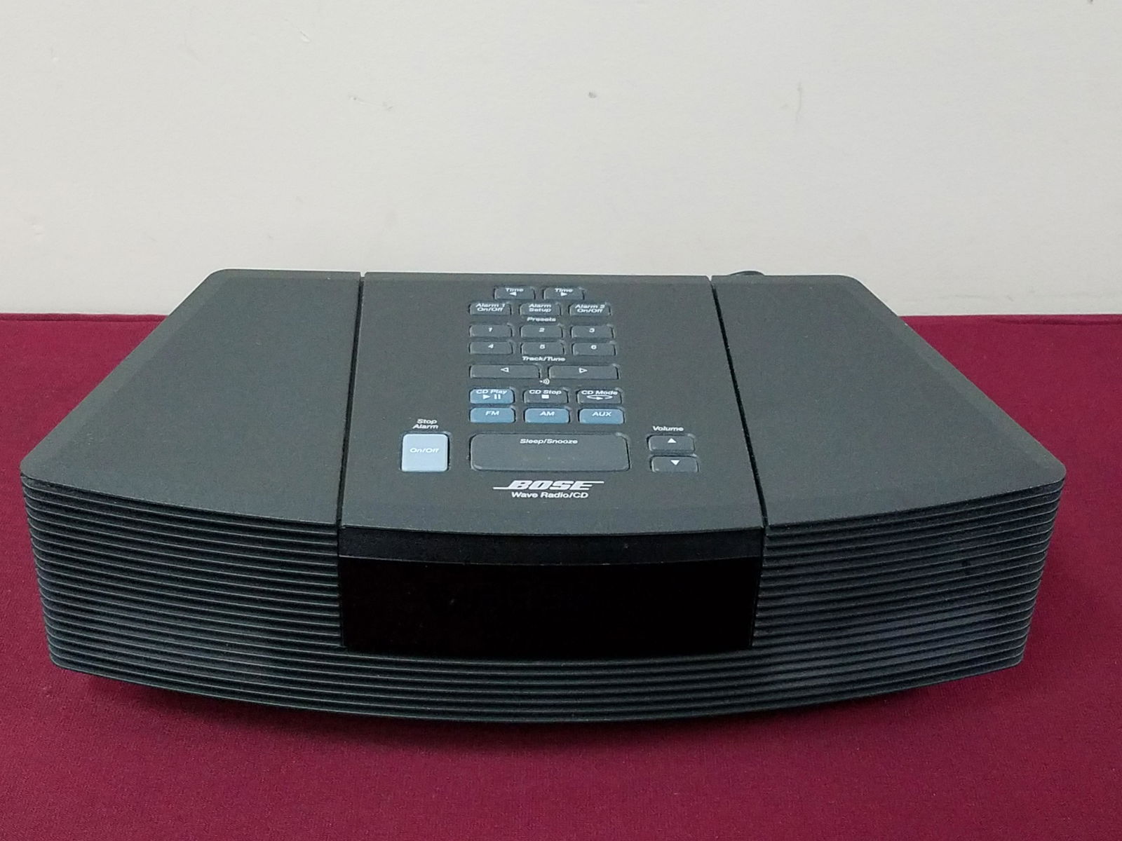 Bose Wave Radio / CD Player Jun 14, 2020 Cordier Auctions