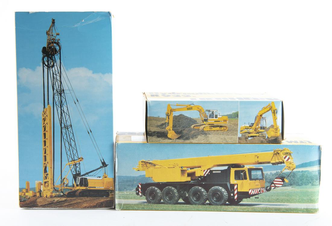 3 Conrad Liebherr Construction Vehicles in OBs (1 of 2)