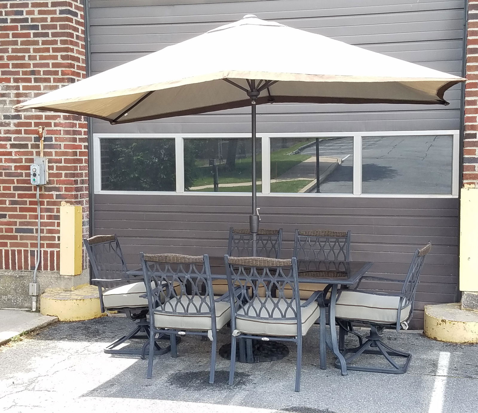 8 Pc Hampton Bay Outdoor Set (1 of 3)