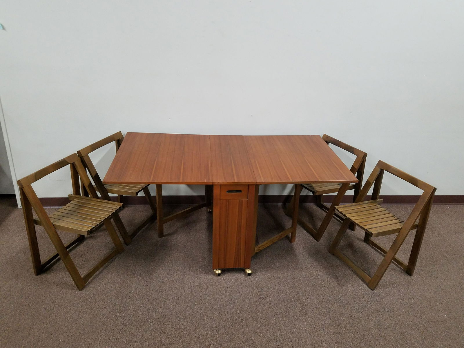 Drop Side Table With 4 Hide Away Chairs (1 of 3)