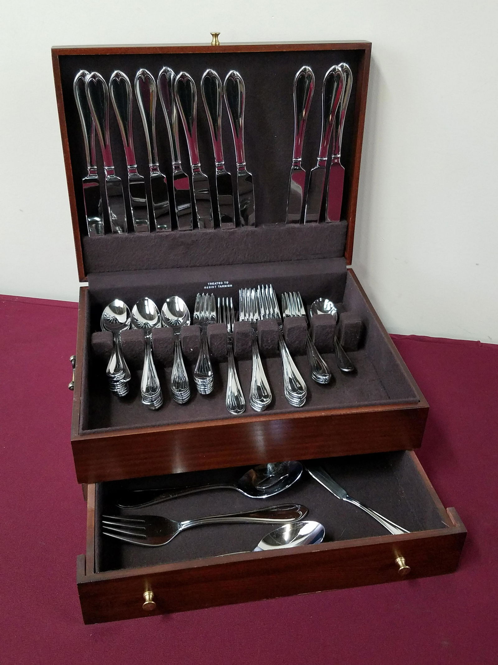 65 Pcs Reed and Barton Flatware Set (1 of 4)