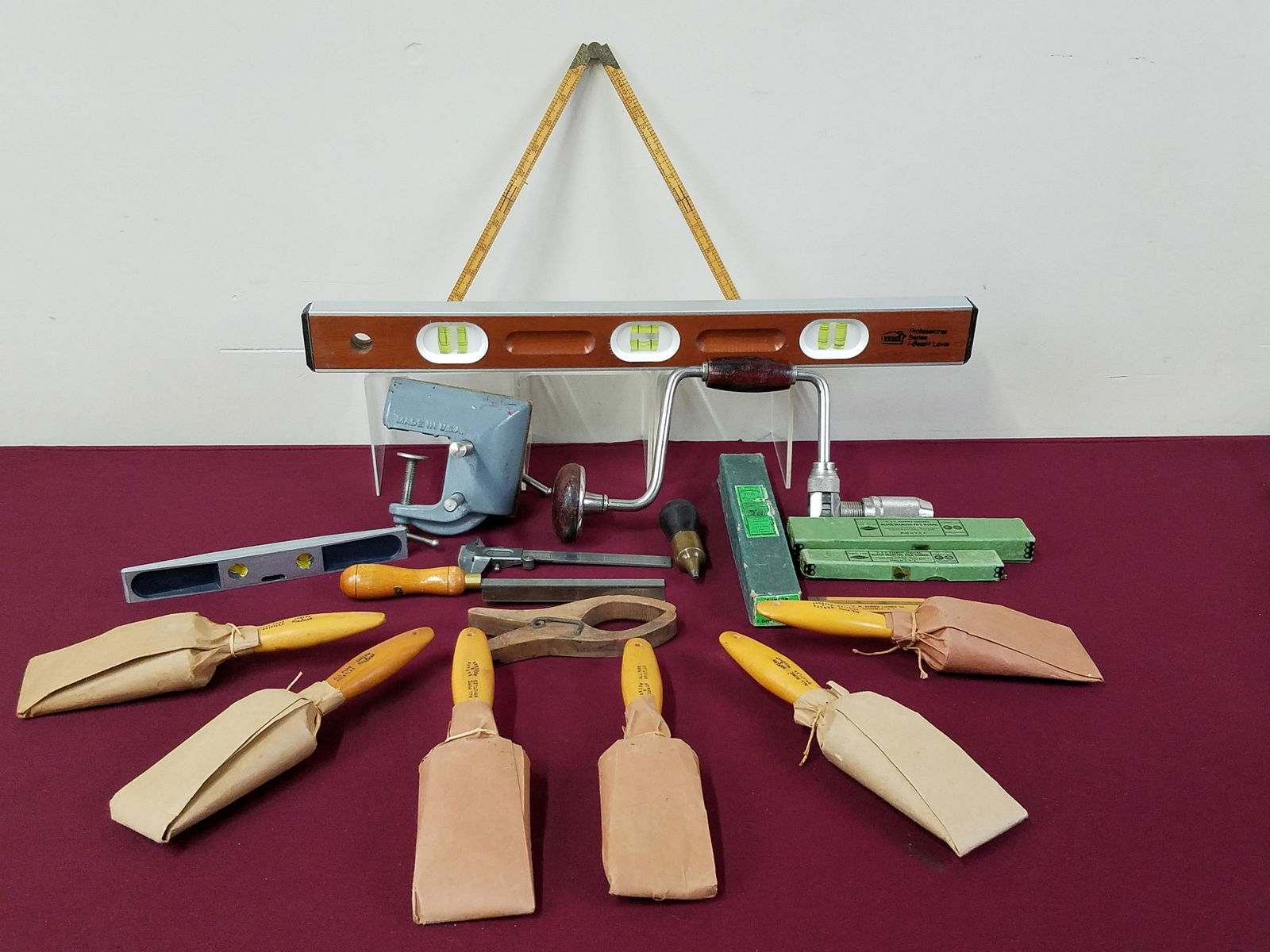 19 Antique Tools incl Stanley and H G Barnett (1 of 6)