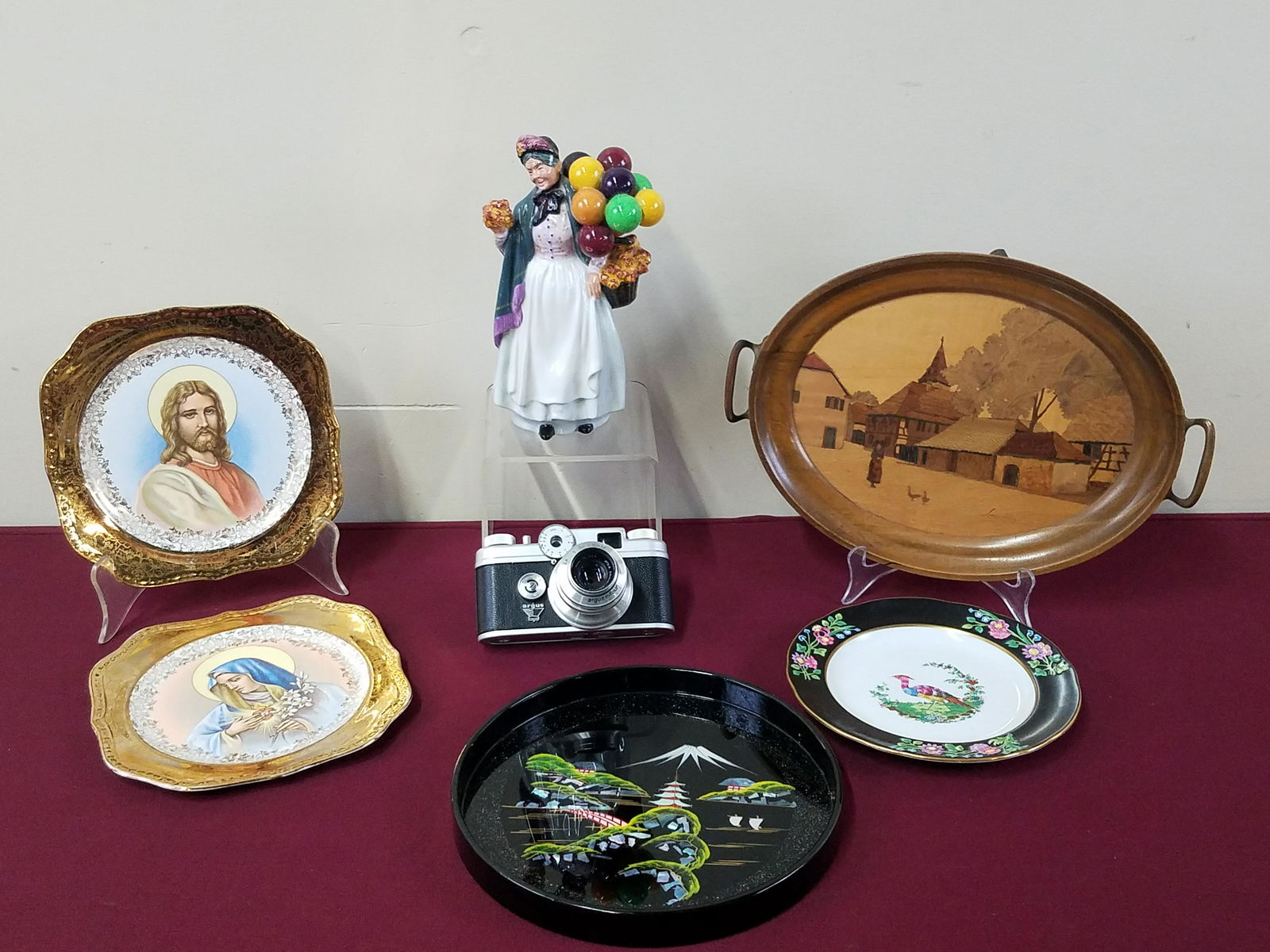 6 Pcs Ceramics, Tray and Royal Doulton (1 of 12)