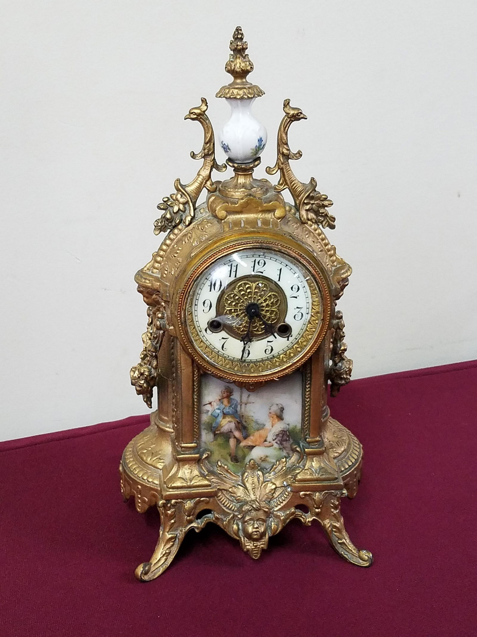 Waterbury Clock Co Mantel Clock (1 of 7)