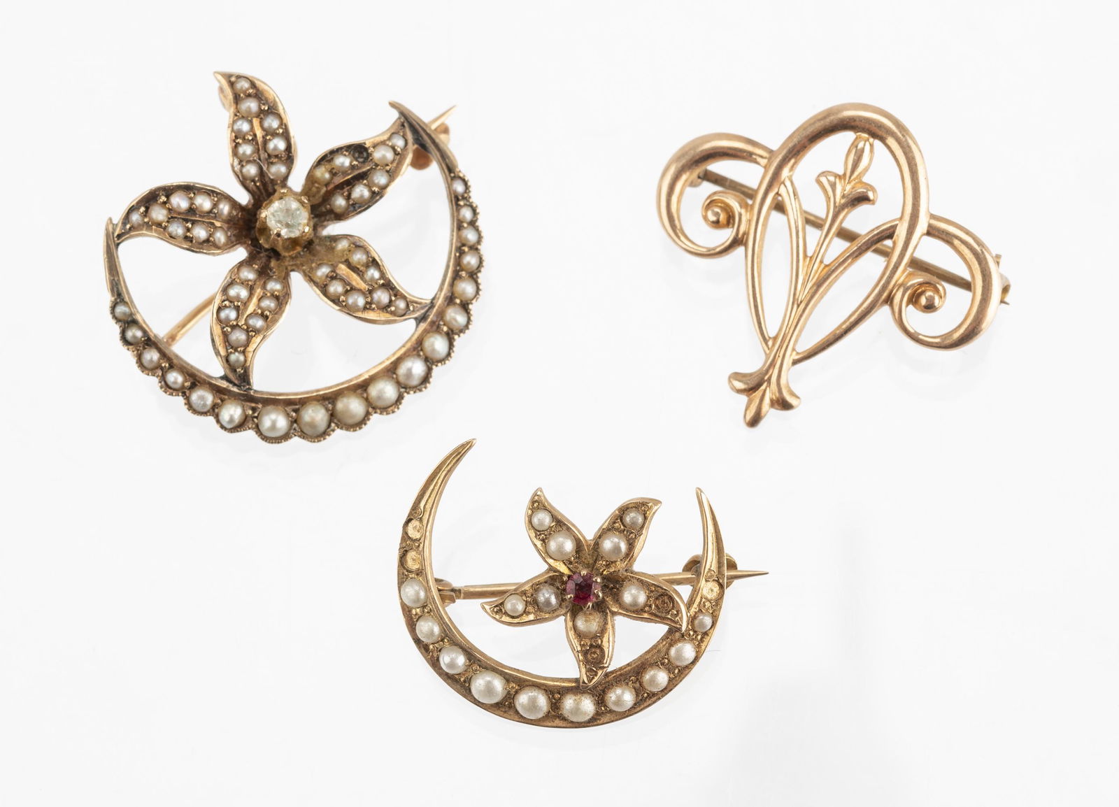 3 10k Victorian Pins (1 of 4)