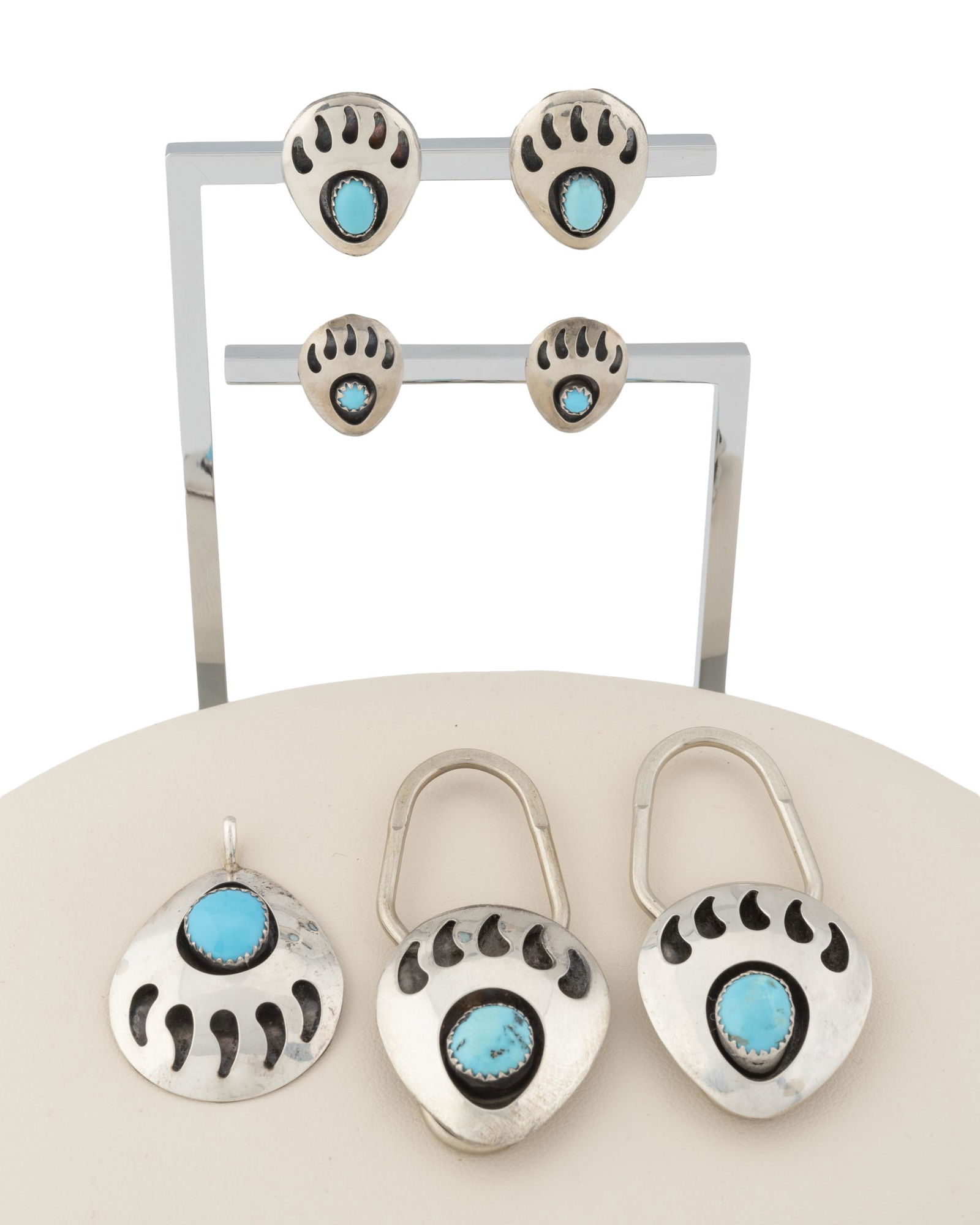 7 Pcs Silver And Turquoise Jewelry And Accessories (1 of 5)