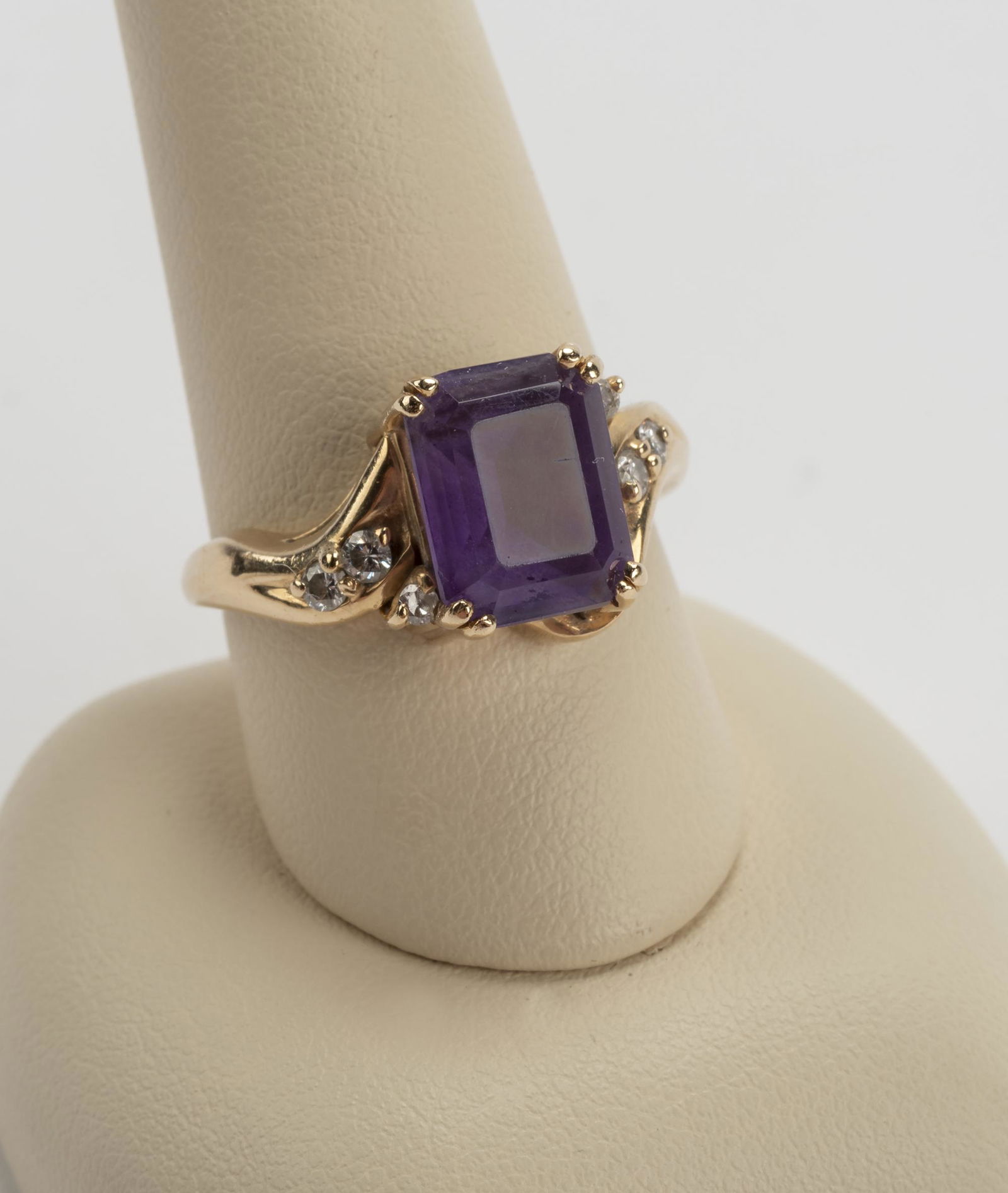 14k Amethyst & Diamond Ring (1 of 2)
