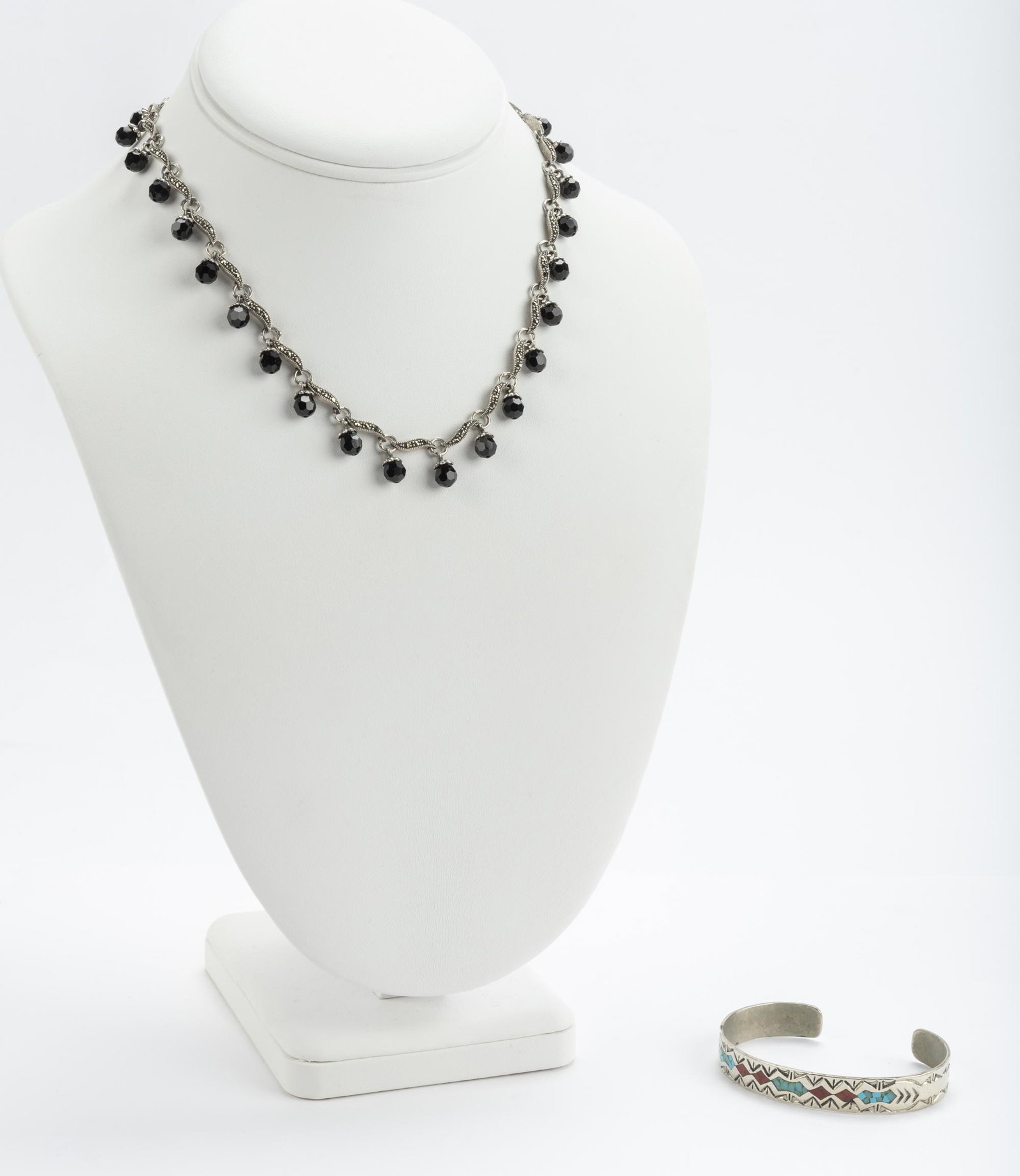 Indian Bracelet and Deco Necklace (1 of 5)