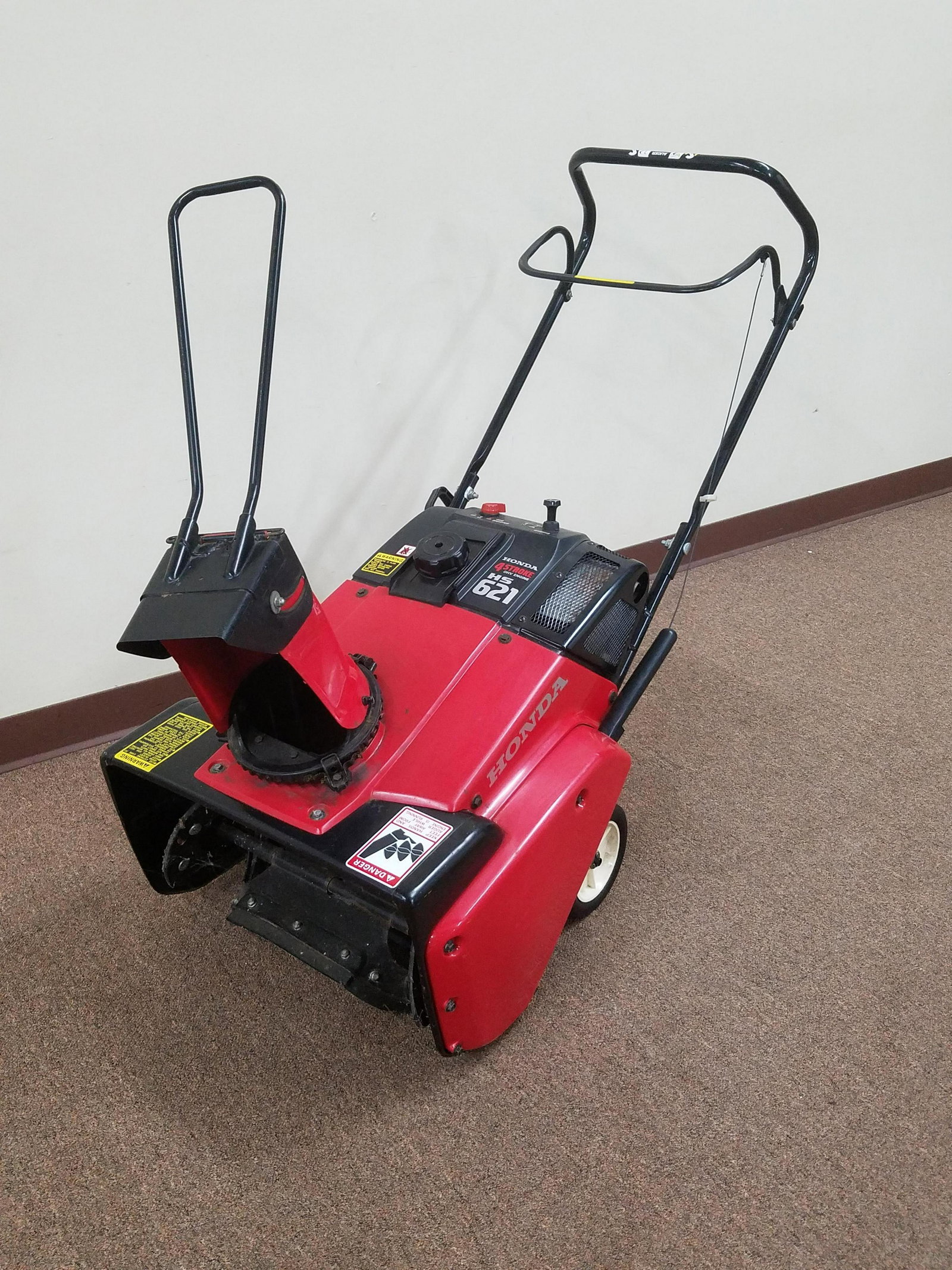 Honda HS 621 Snow Blower (1 of 3)