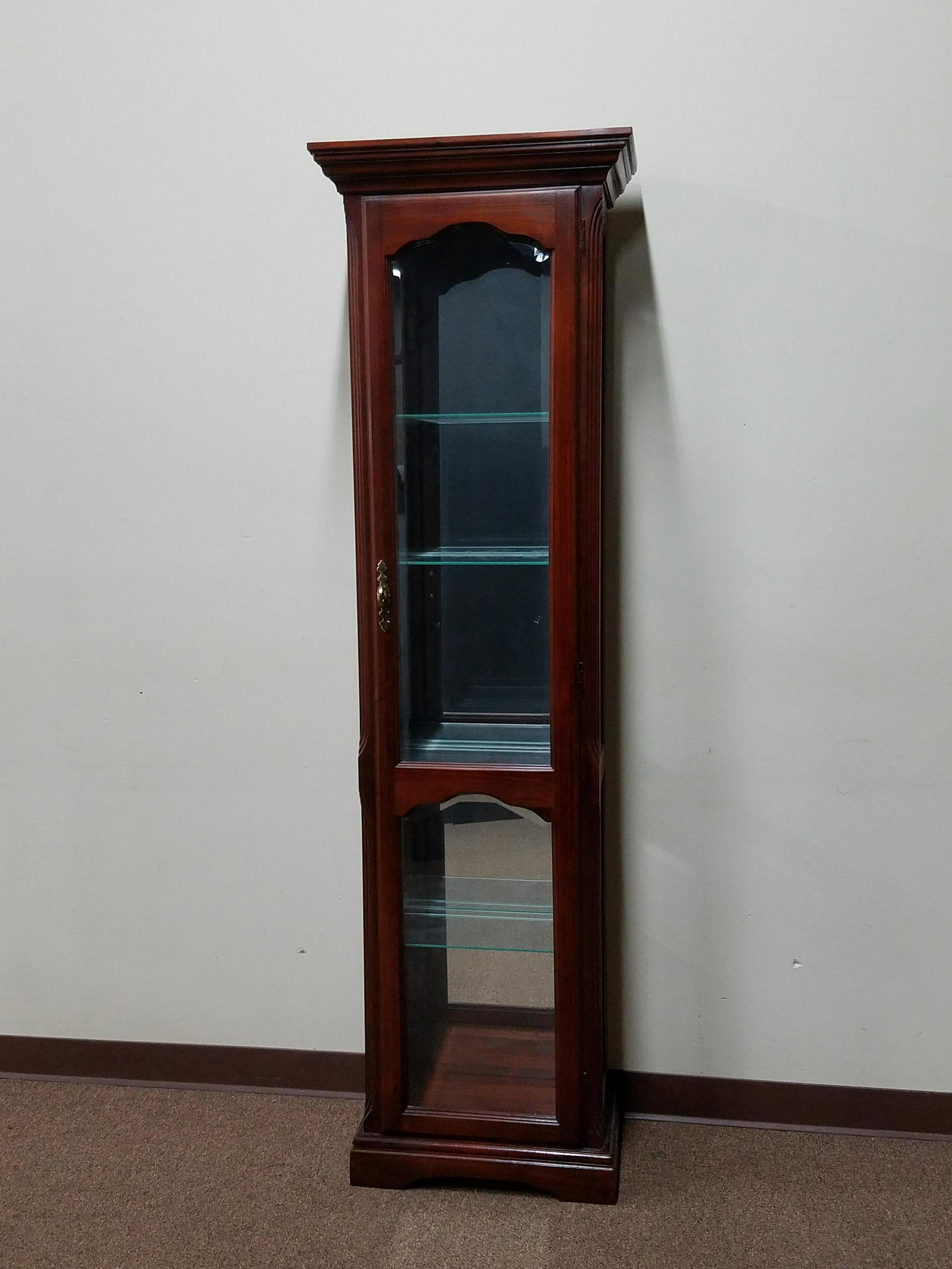 Pulaski Lighted Curio Cabinet (1 of 2)
