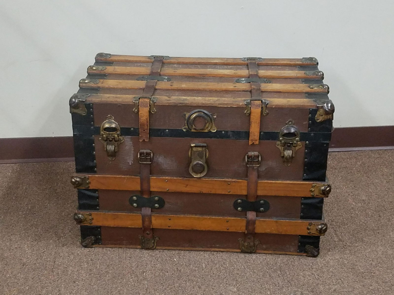 steamer trunk suitcase