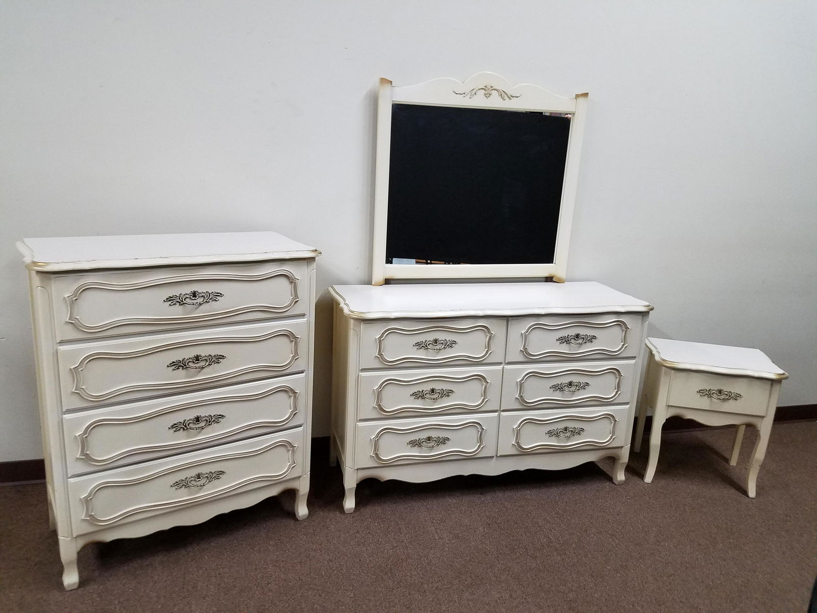 3 Pc Bedroom Suite (1 of 3)