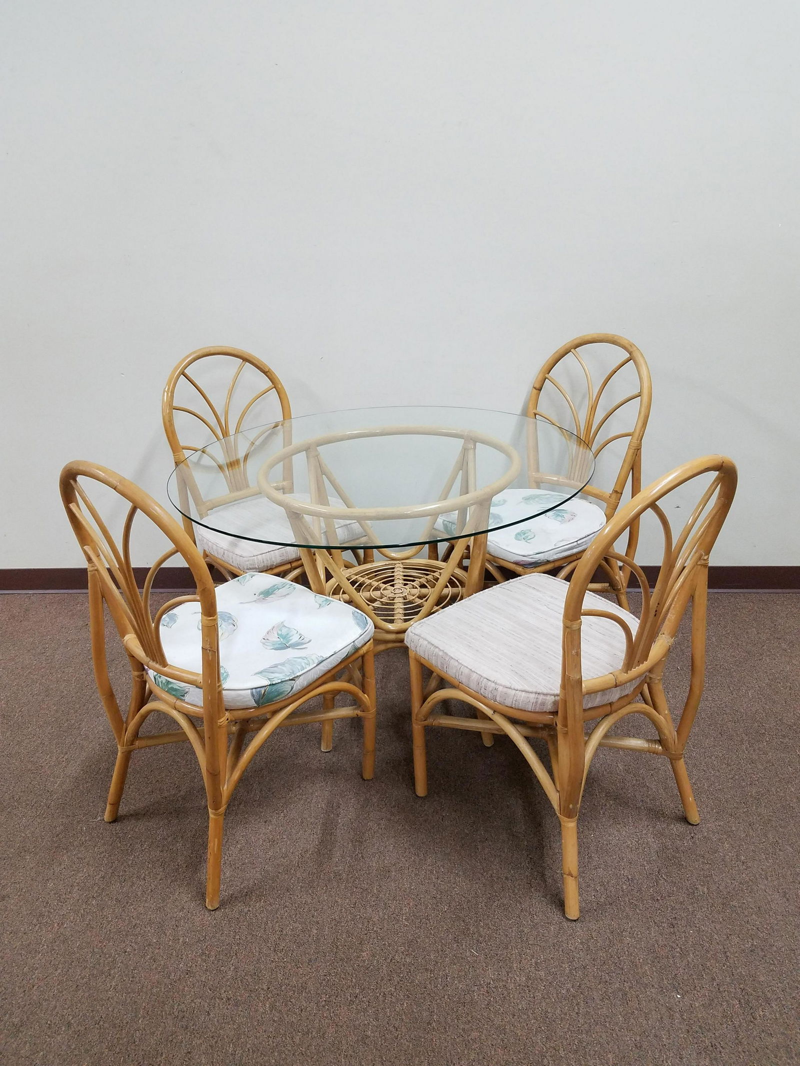5 Pc Rattan Dining Set (1 of 3)