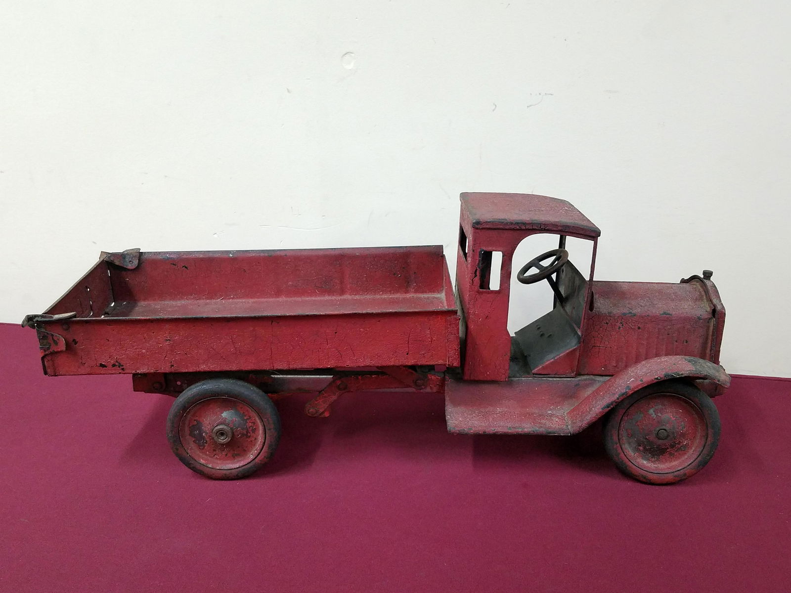 Pressed Steel Dump Truck (1 of 4)