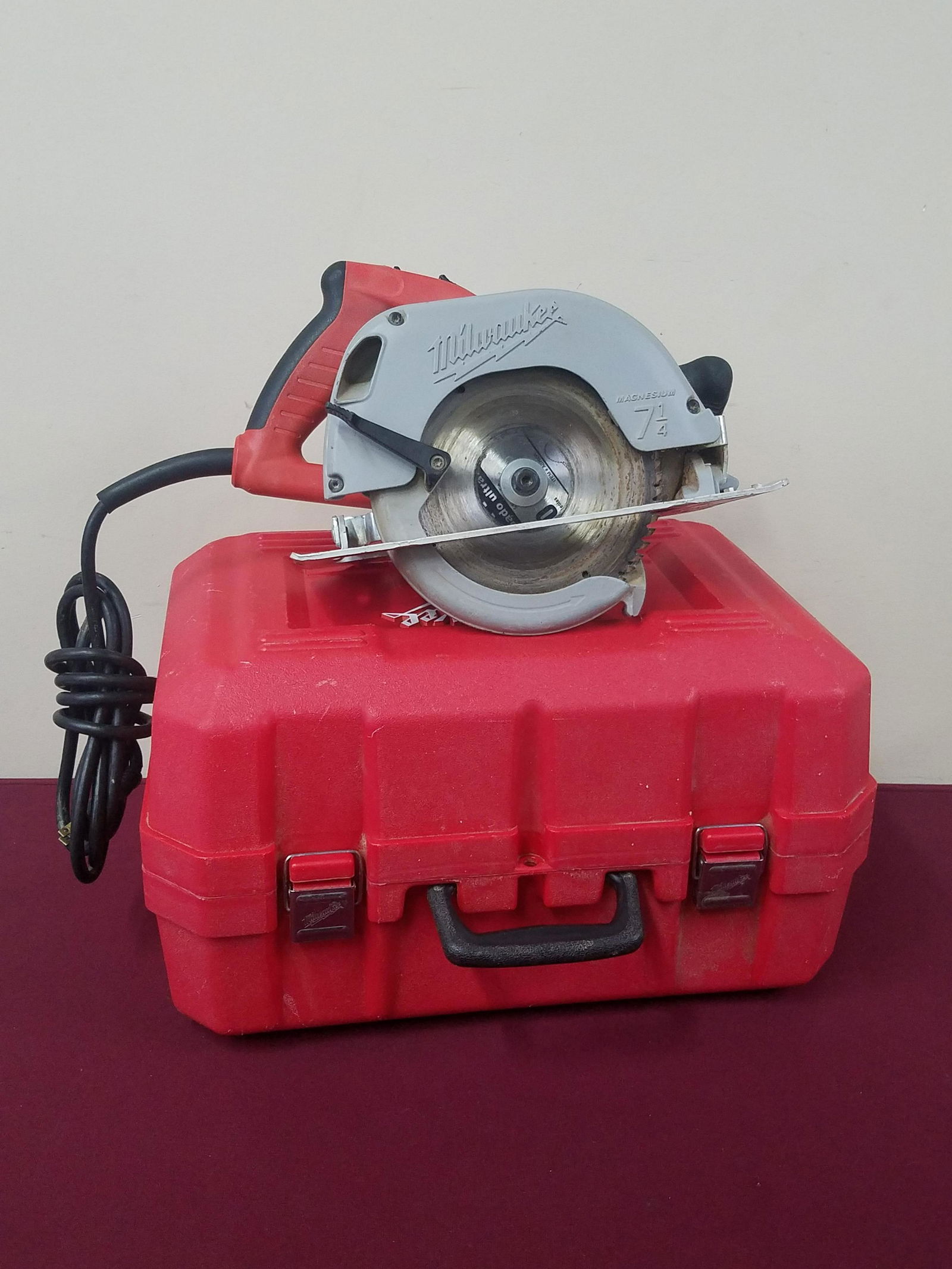 Milwaukee 7-1/4" Tilt-Lok Circular Saw (1 of 2)