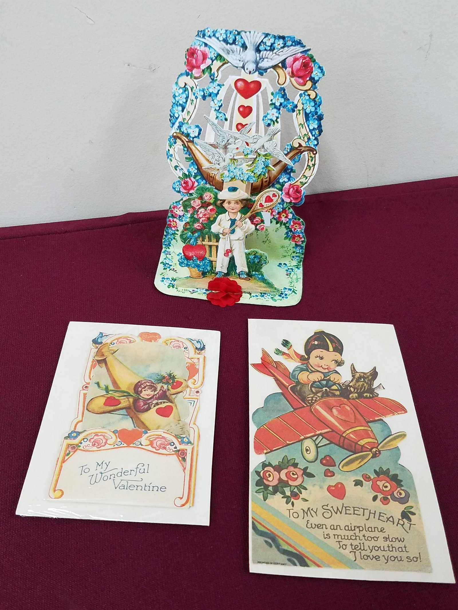 51 Valentine's and Romantic Post Cards: 51 pieces.