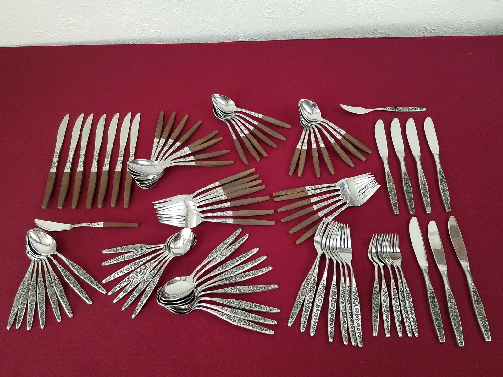 84 Pcs Stainless Steel Flatware by Interpur (1 of 5)