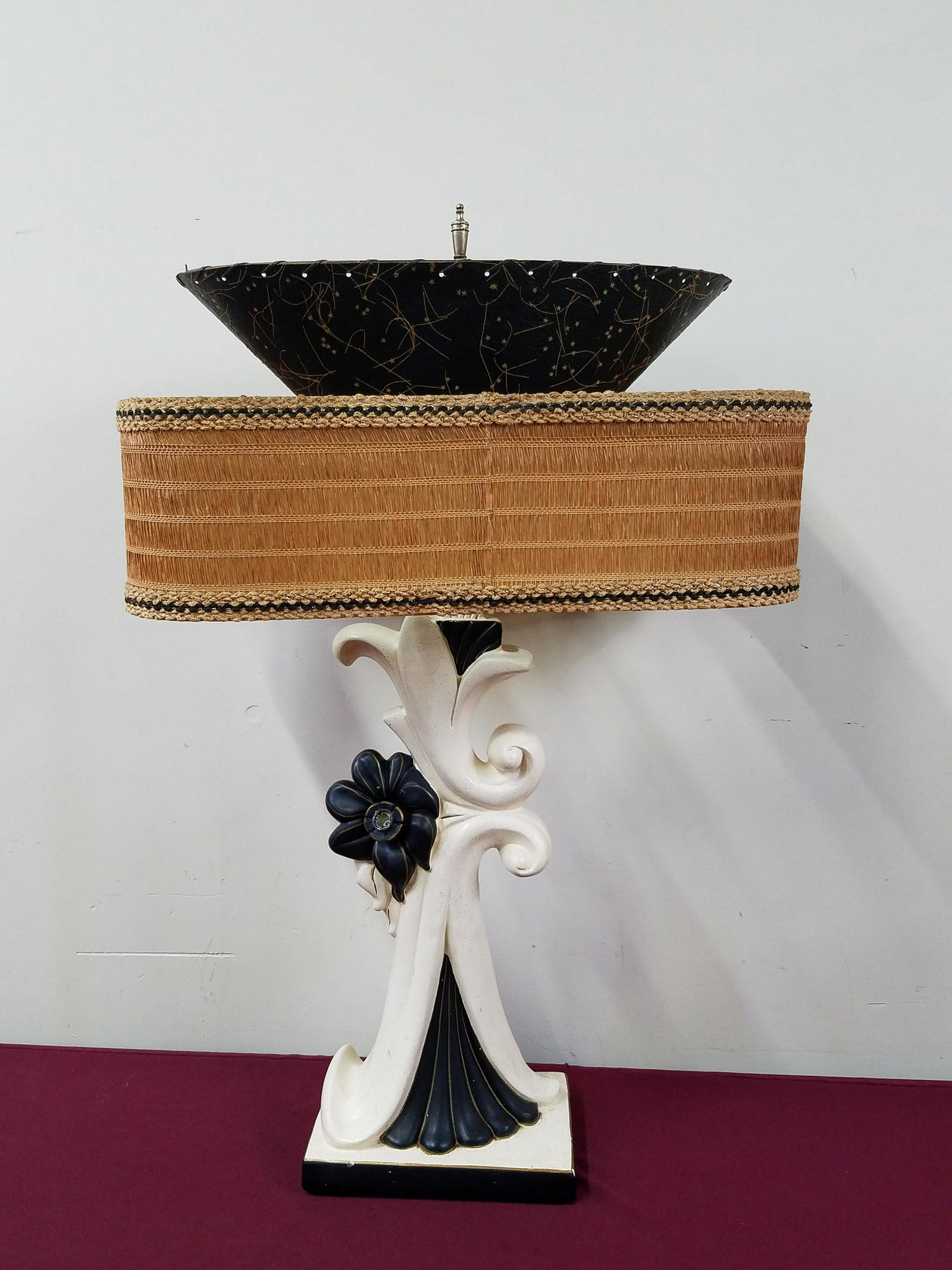 Retro Table Lamp (1 of 3)