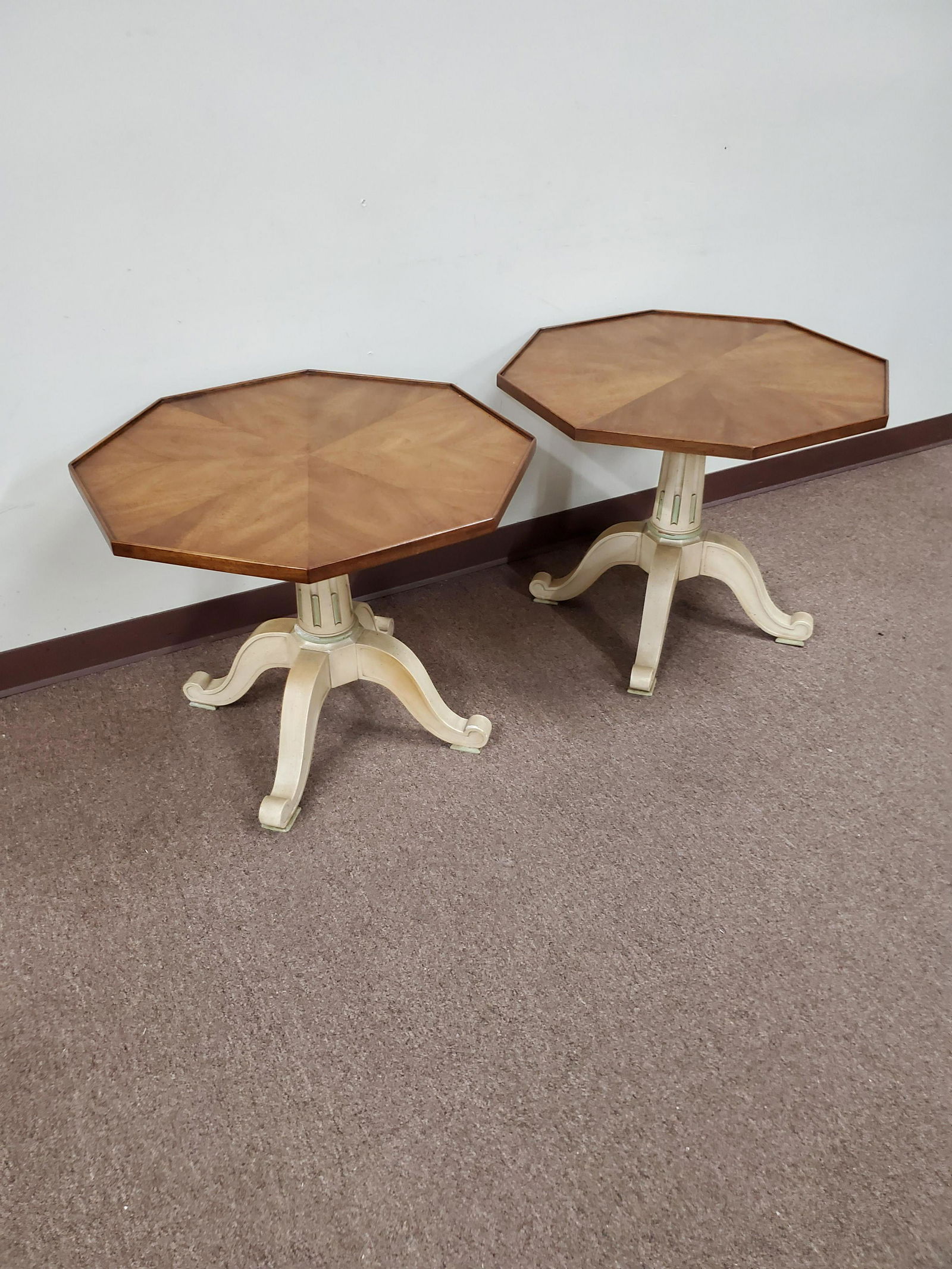 Pair of Henredon End Tables (1 of 3)