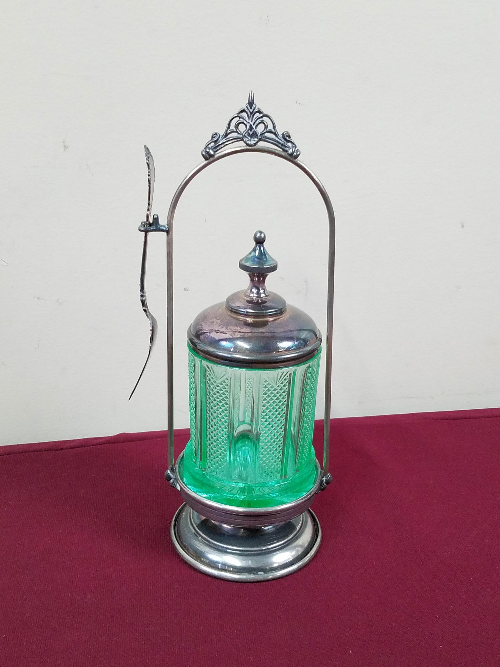 Rockford Silverplate Co Pickle Caster (1 of 4)