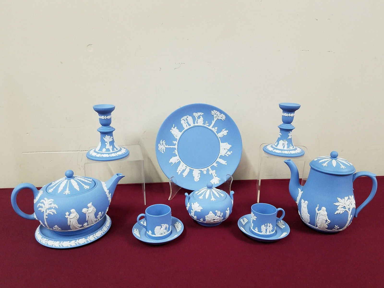 9 Pcs Wedgwood incl Tea Kettle with Trivet (1 of 6)