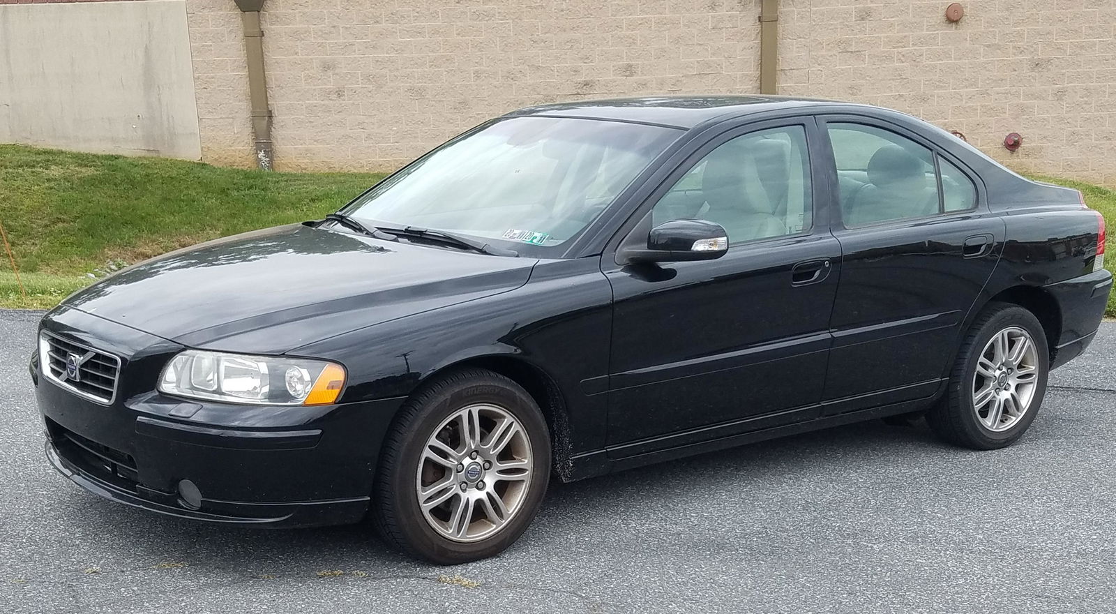 2009 Volvo S60 2.5T AWD ASR 4 Door Sedan (1 of 20)
