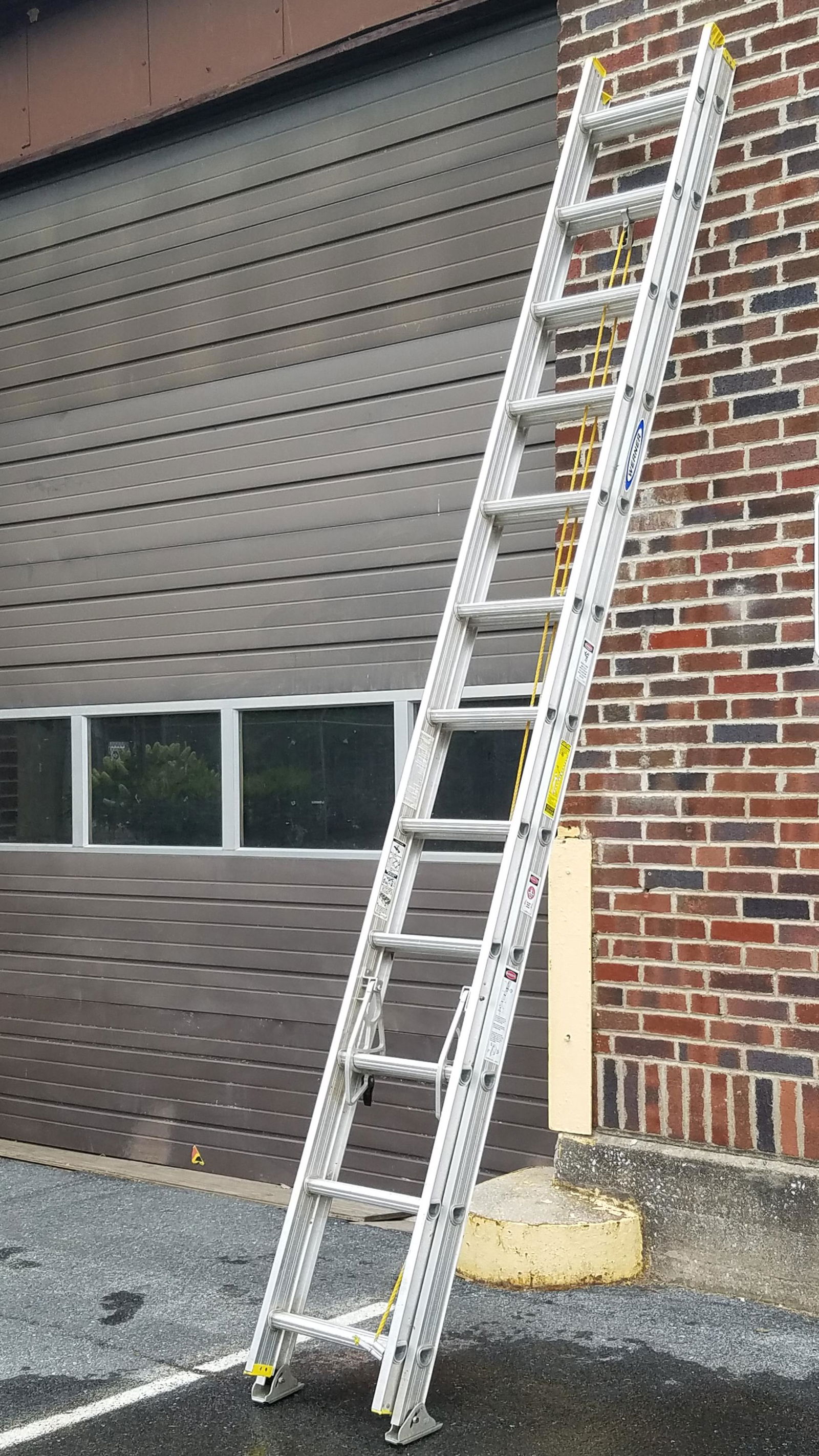 Werner Extension Ladder (1 of 2)