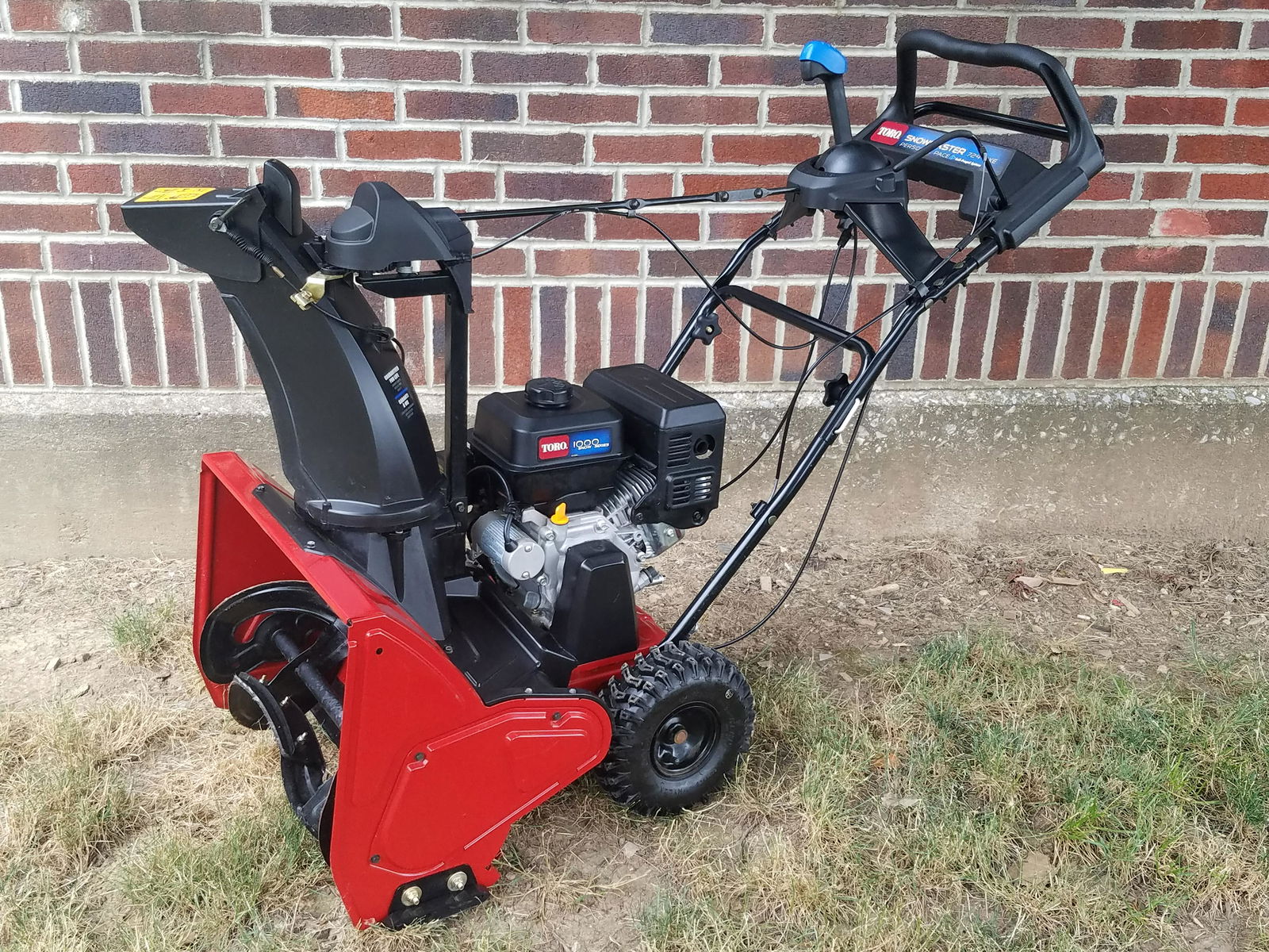 Toro Self Propel SnowMaster Snow Blower (1 of 4)