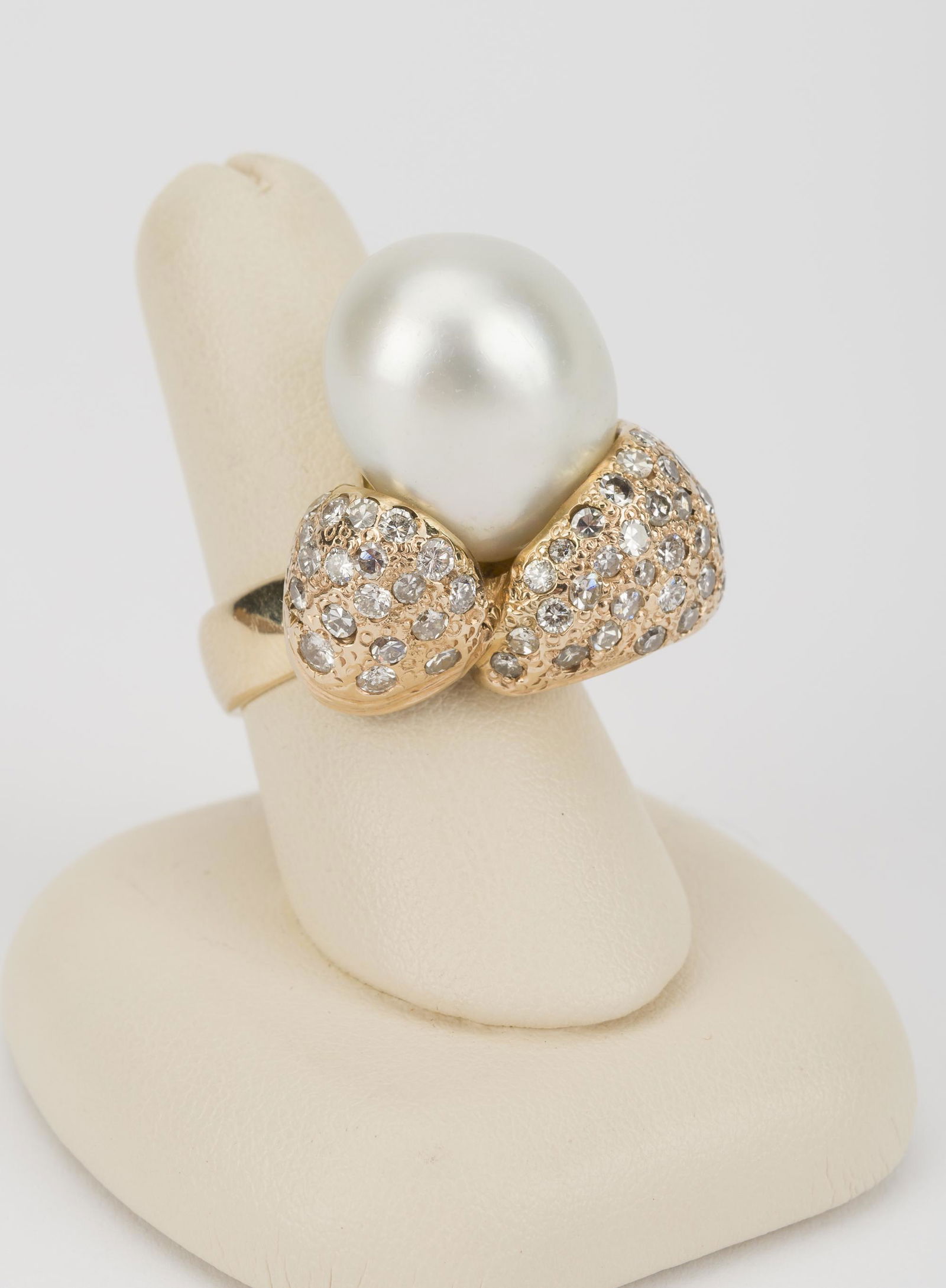 14k Pearl & Diamond Ring (1 of 3)