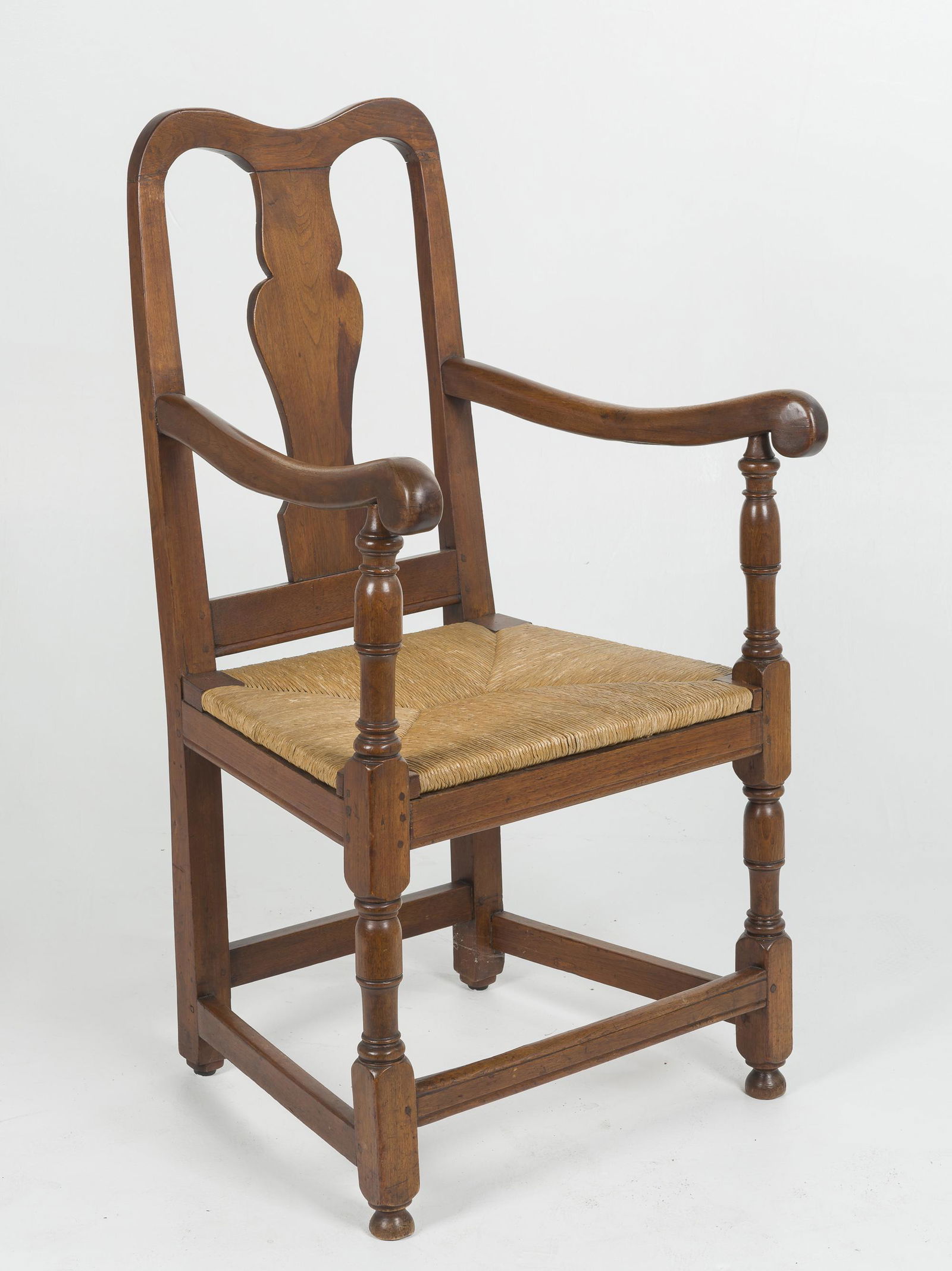 Pennsylvania Queen Anne Great Chair (1 of 5)