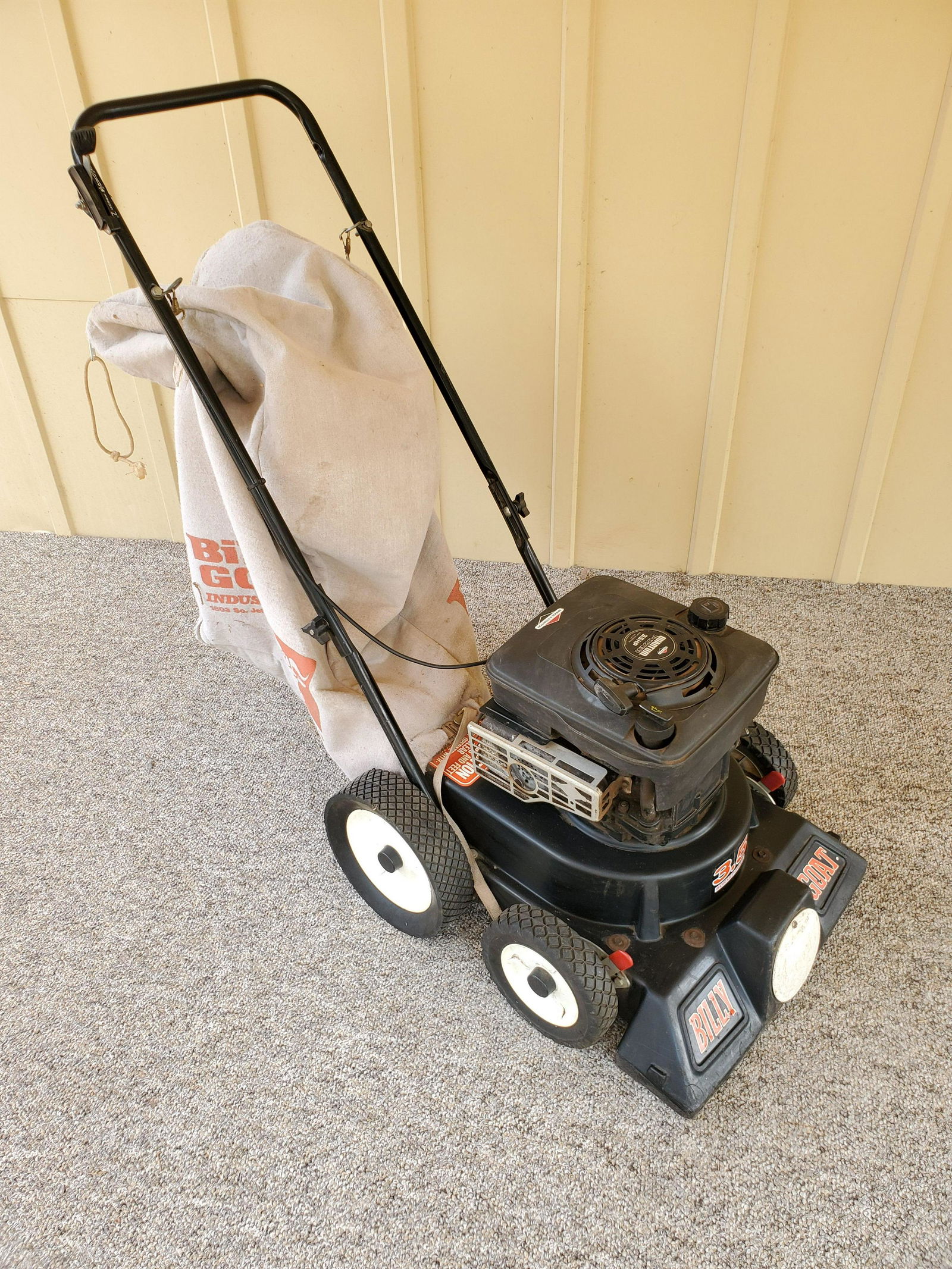 Billy Goat 3.5Hp Yard Vac (1 of 3)
