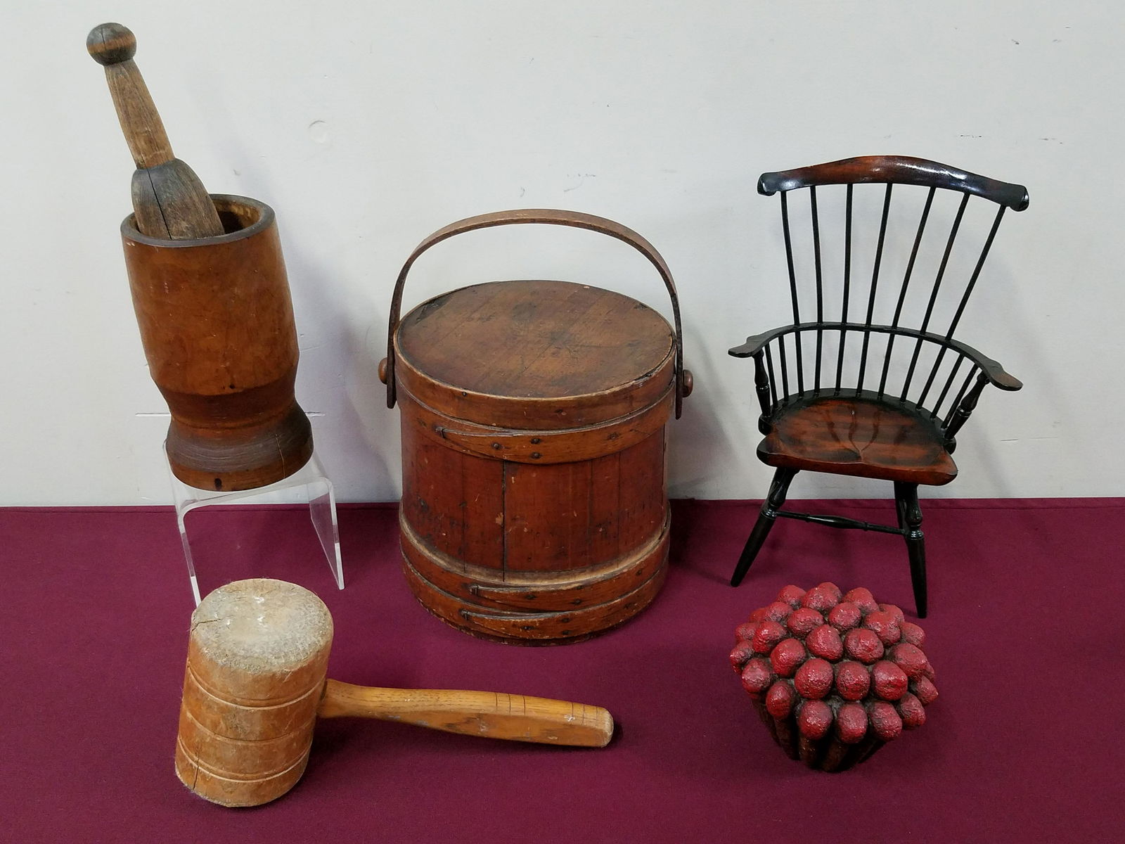 5 Primitives incl Mallet and Wooden Berry Basket (1 of 7)