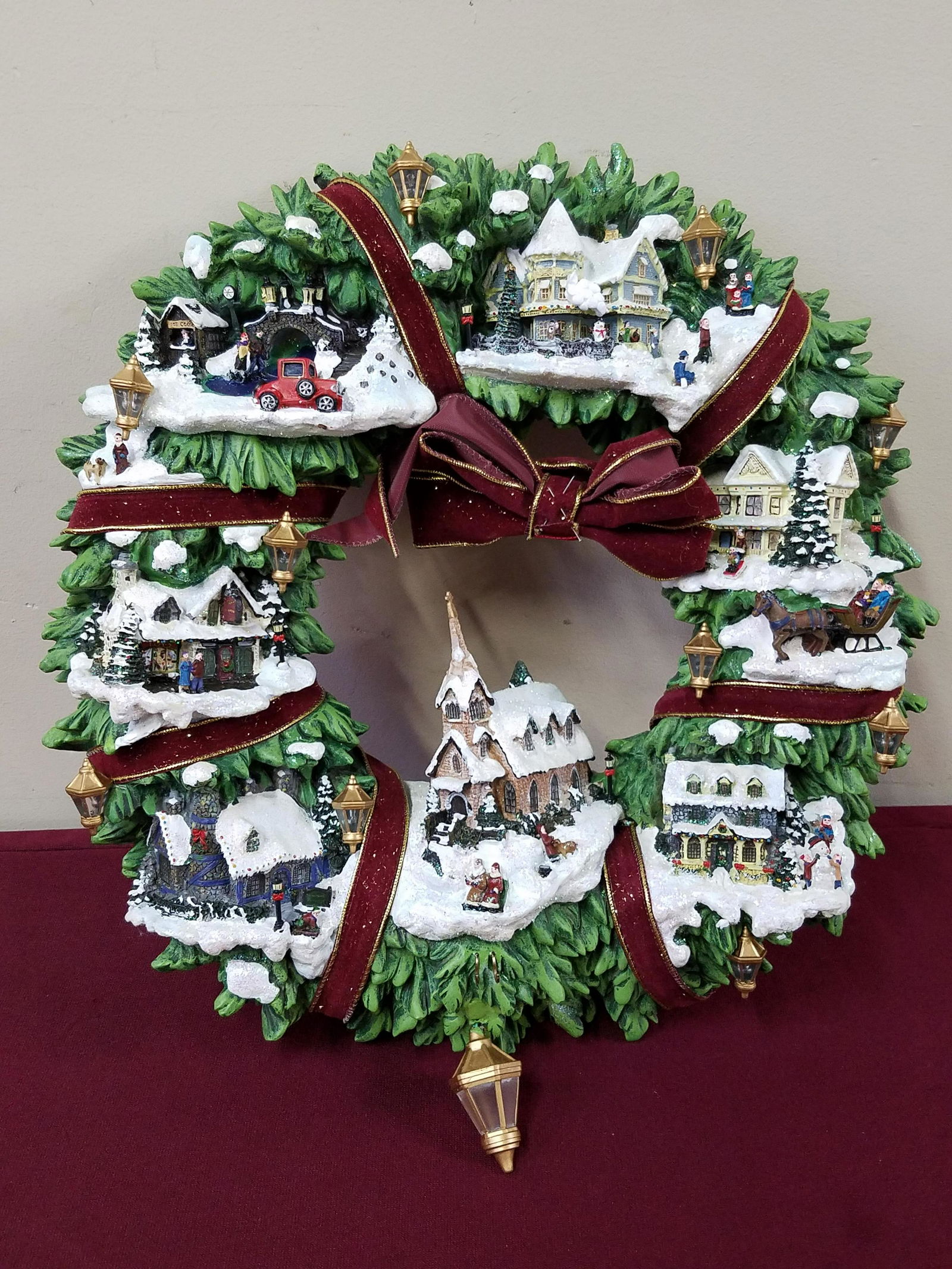 Thomas Kinkade Christmas Wreath Village (1 of 4)