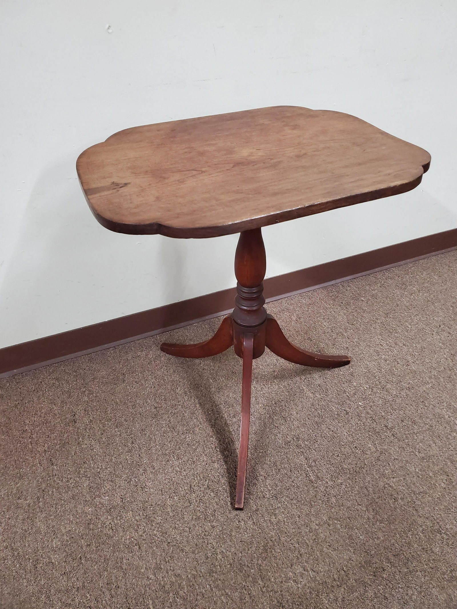 Tilt Top Table (1 of 5)
