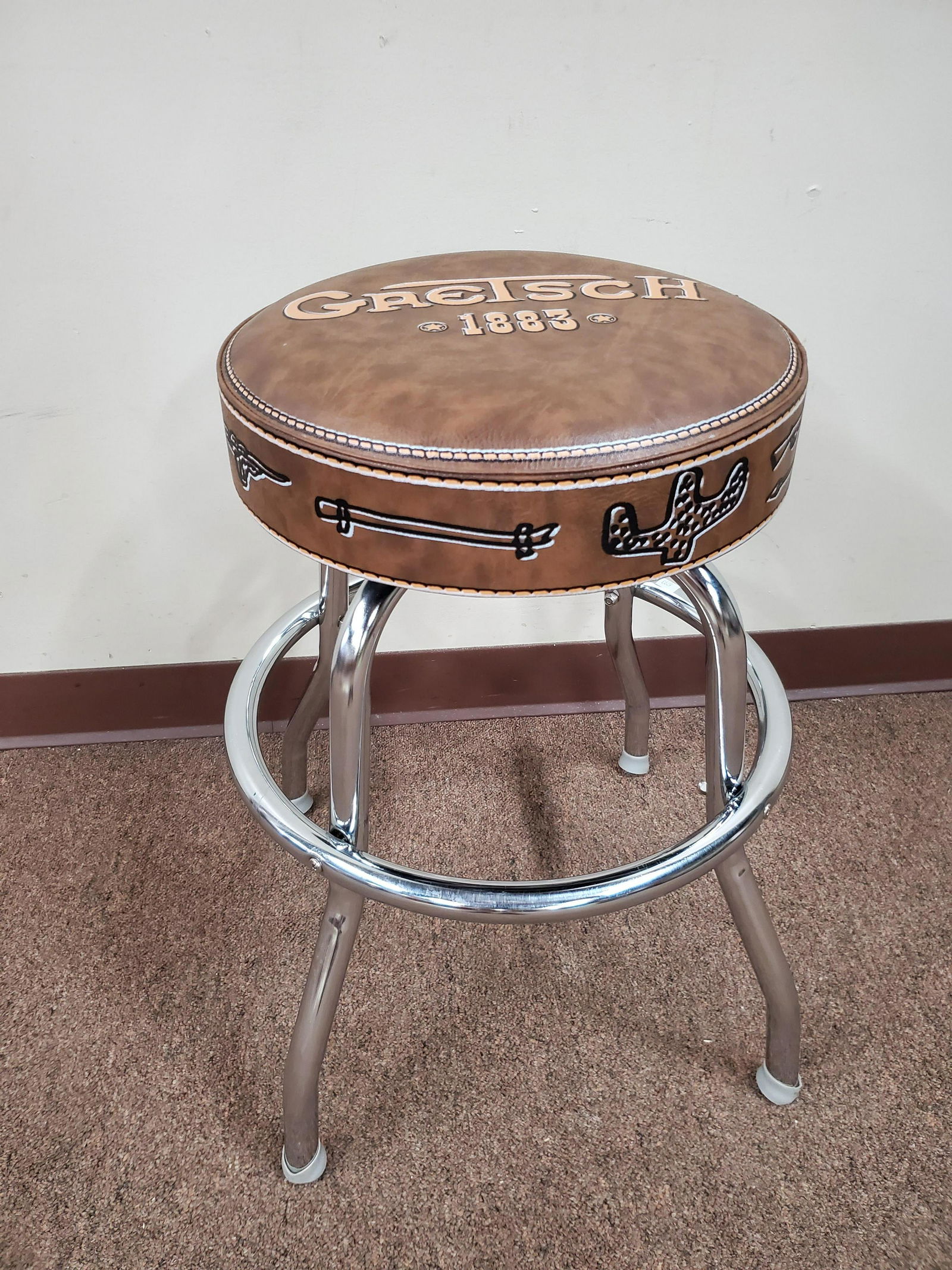 Gretsch 1883 Swivel Stool (1 of 2)