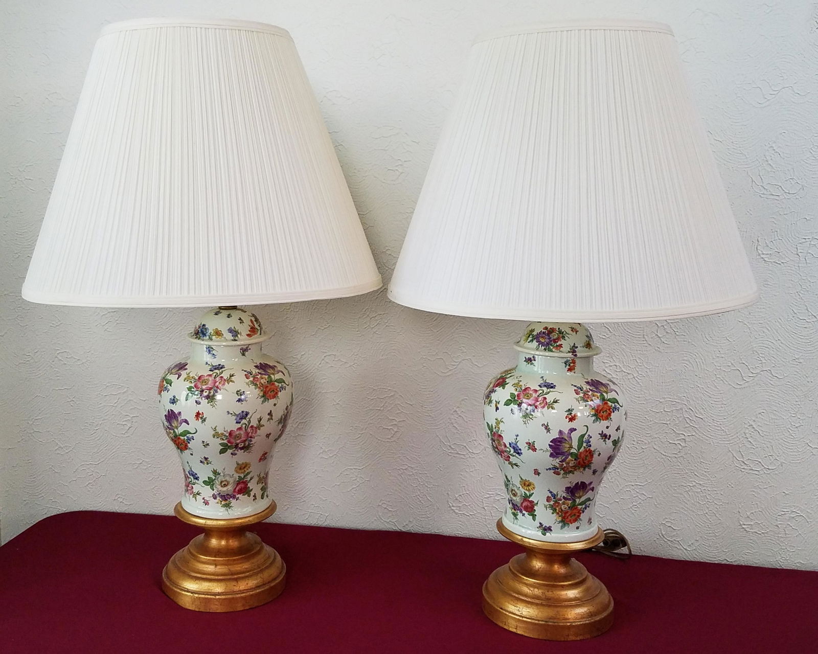 Pr Floral Table Lamps (1 of 1)