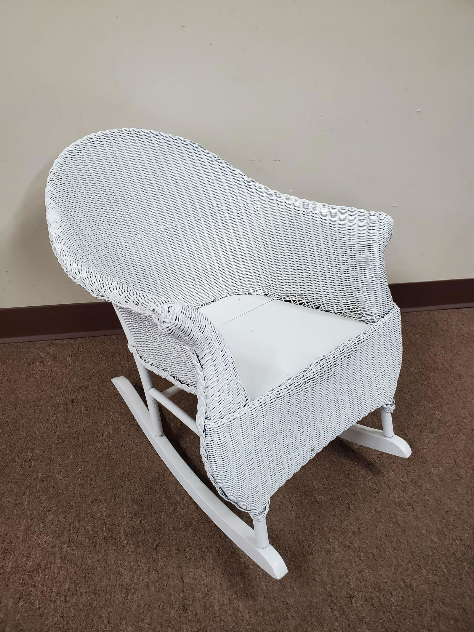 Childs Wicker Rocker (1 of 2)