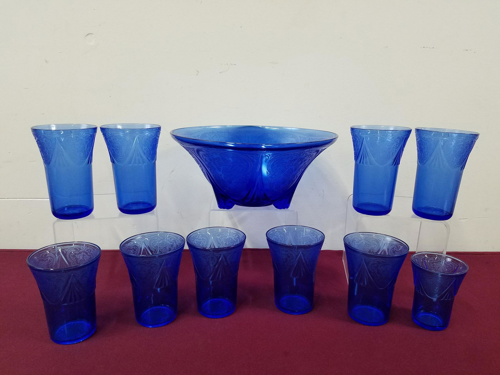 11 Pcs Royal Lace Depression Glass (1 of 2)