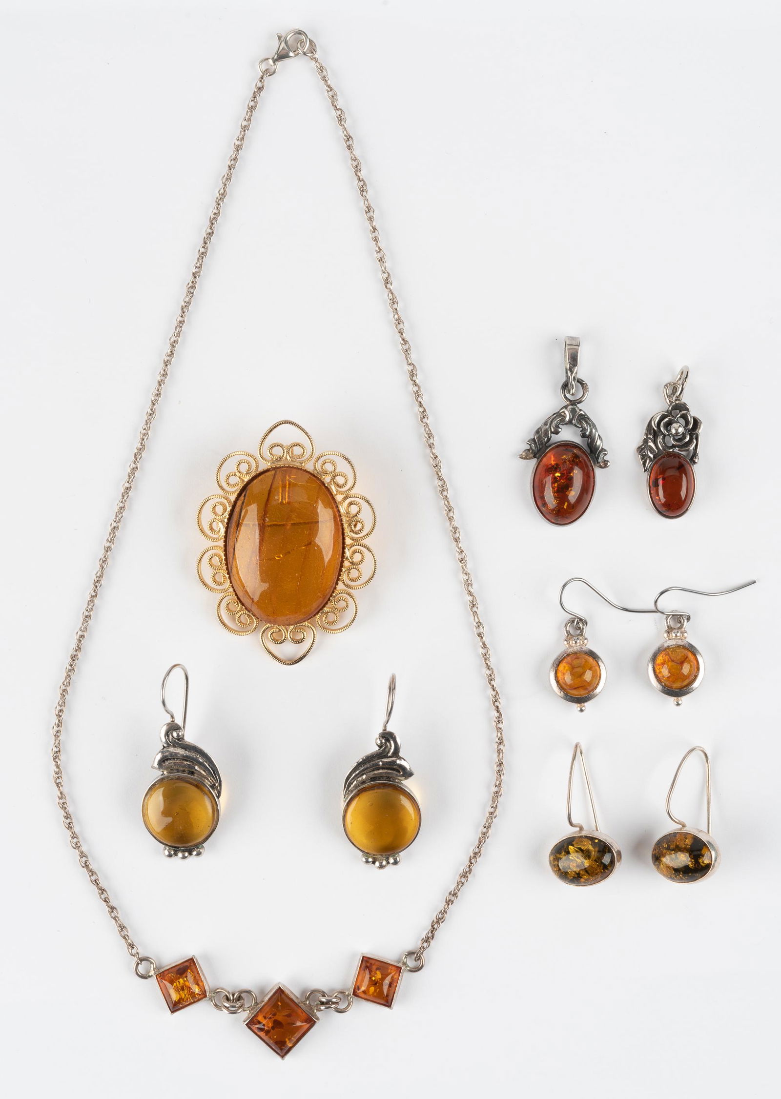 7 Pcs Amber Jewelry Incl Sterling (1 of 3)