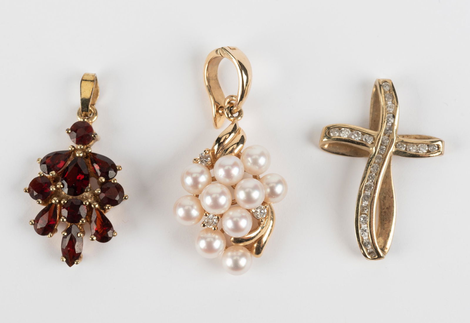 1 Pearl Enhancer and 2 Pendants Incl 14K (1 of 4)
