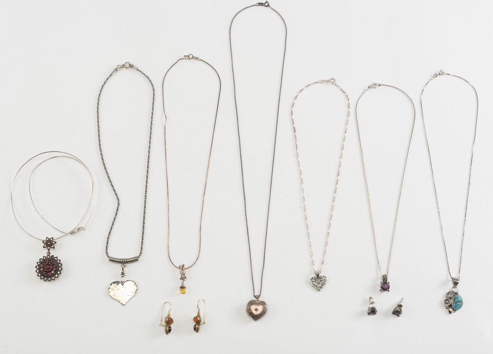 9 Pcs Sterling Jewelry Incl Necklaces and Earrings (1 of 16)