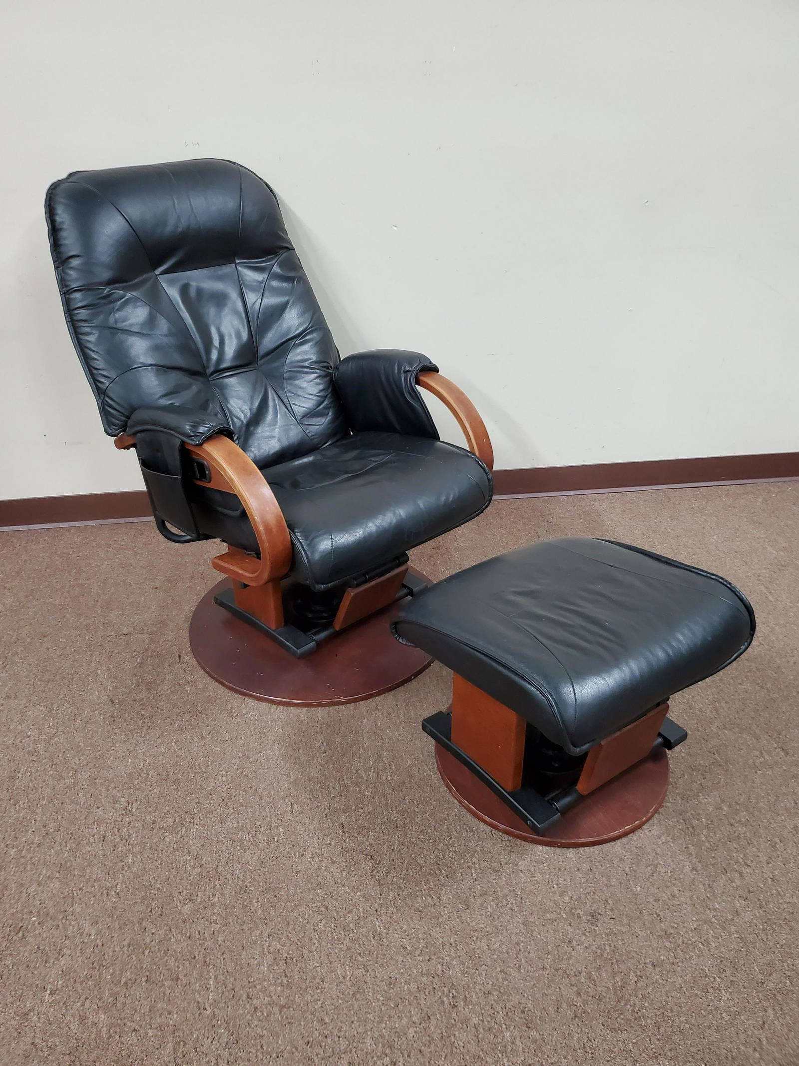Dutailier Black Leather Avant Glide Glider Swivel Recliner Chair And
