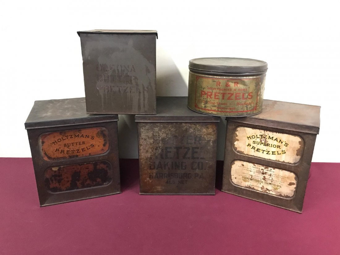 5 Antique Pretzel Tins (1 of 4)