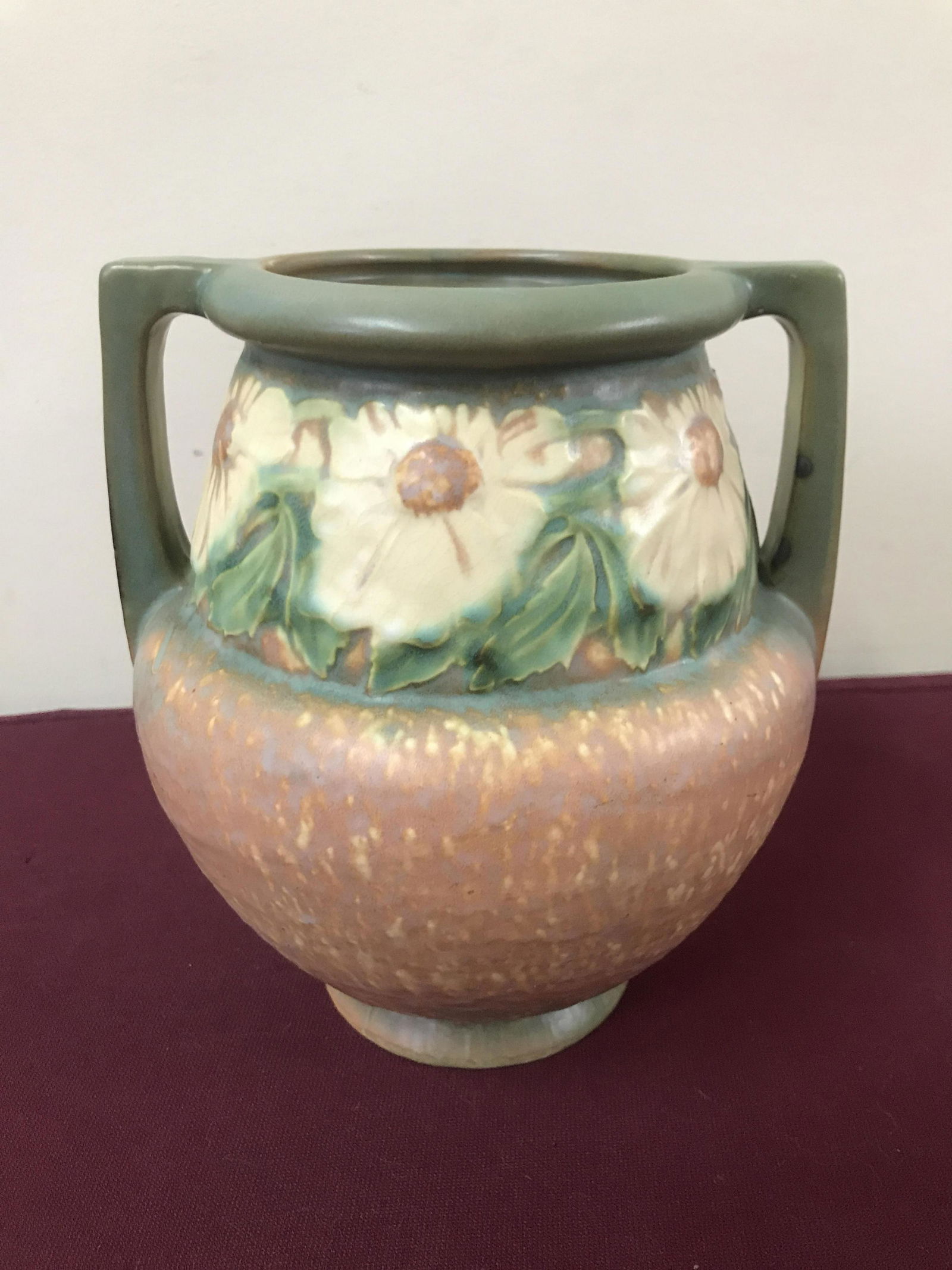 Vintage Roseville Pottery Dahlrose Pattern Vase (1 of 3)