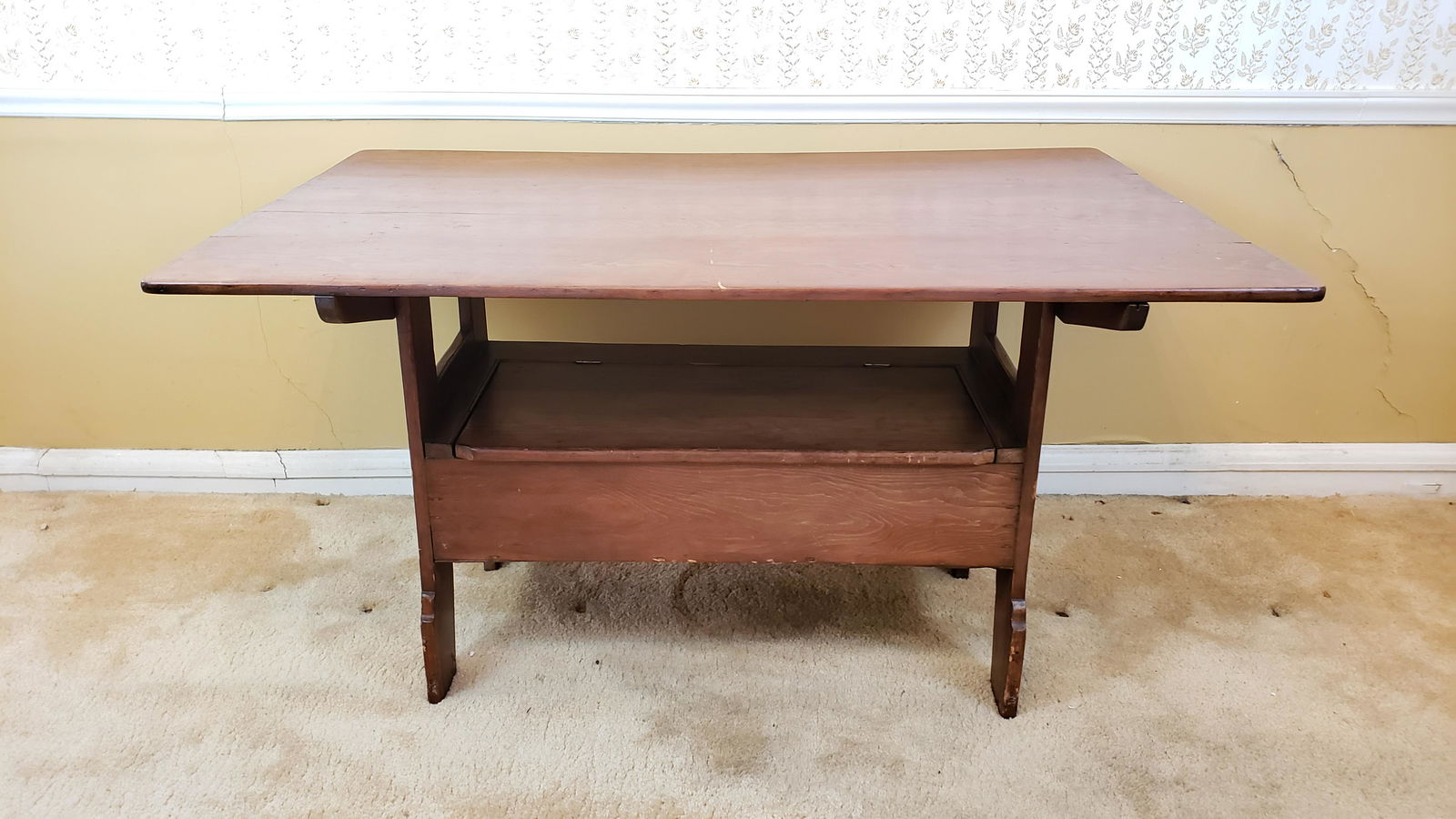 Pine Hutch Table (1 of 5)