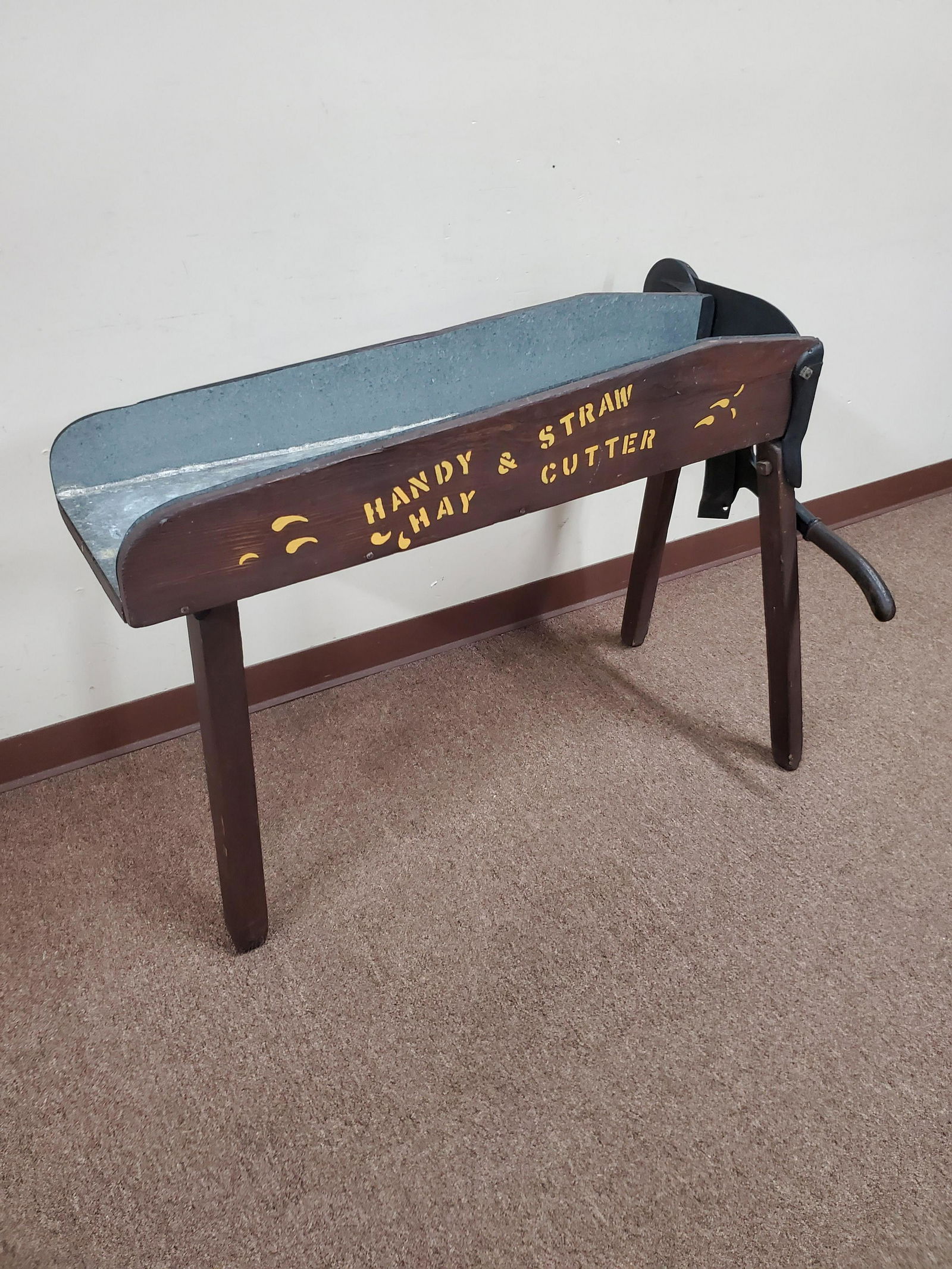 Handy Hay & Straw Cutter (1 of 3)