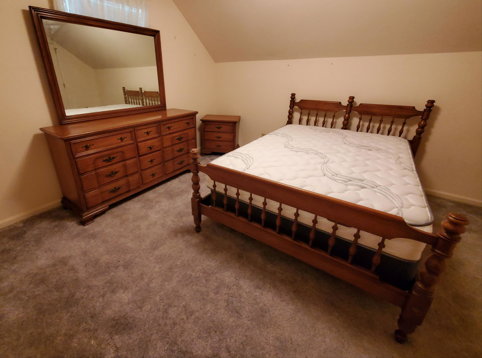 3 Pc Bed Room Set (1 of 4)