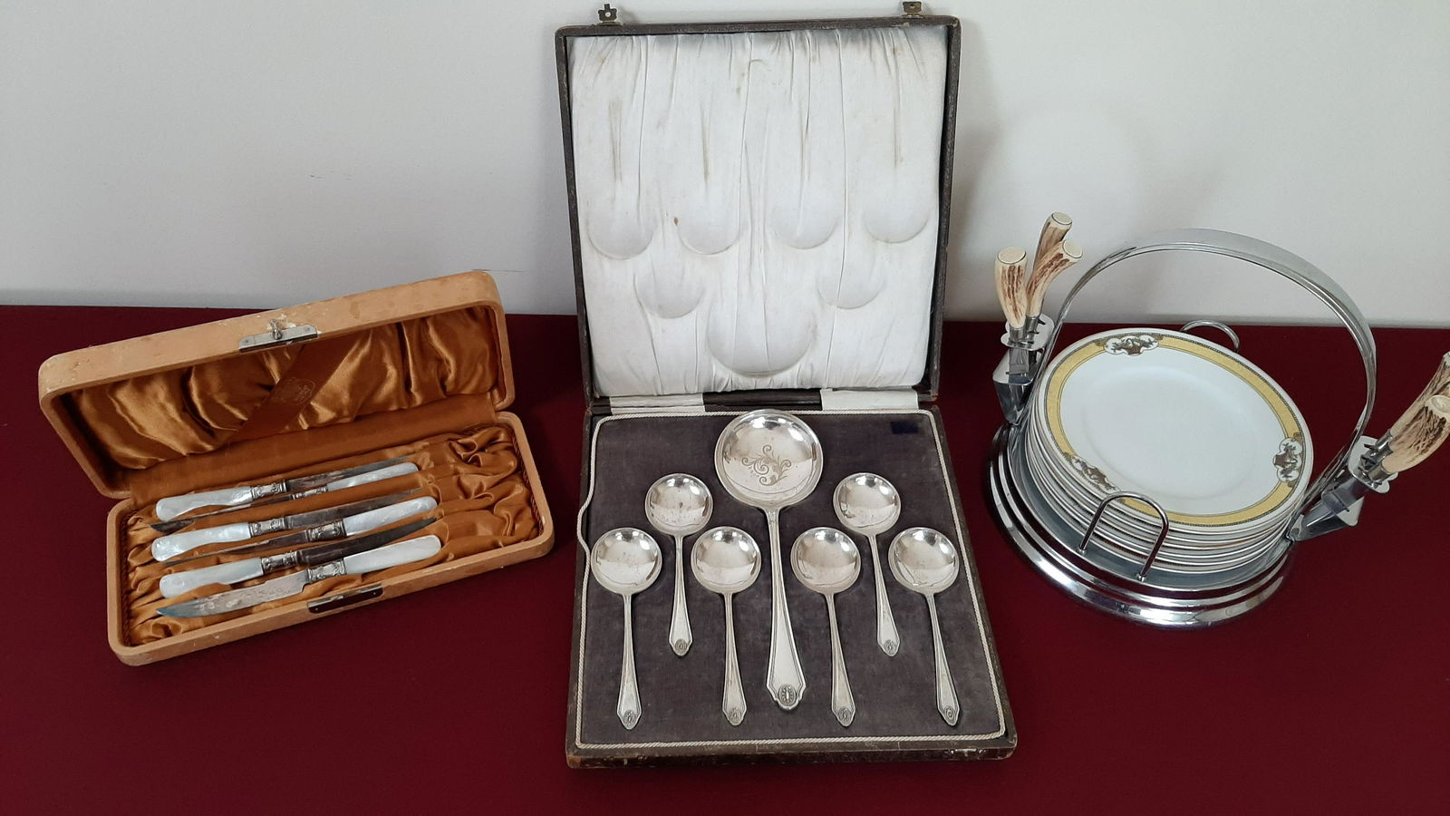 24 Pcs Soup Spoons, Fruit Knives and Plates (1 of 7)