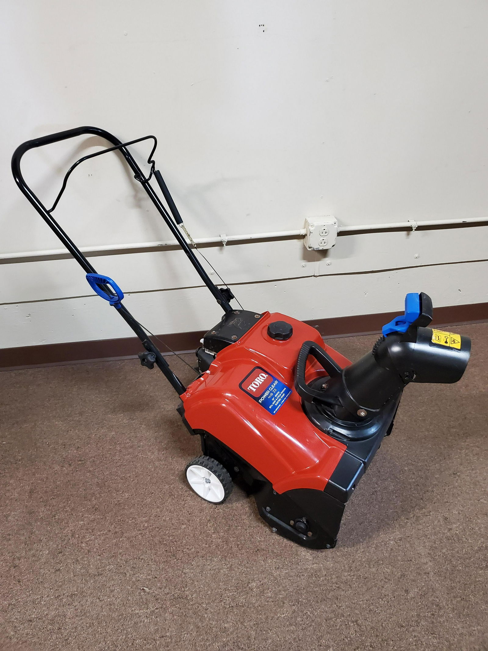 Toro Power Clear 418 ZE (1 of 3)