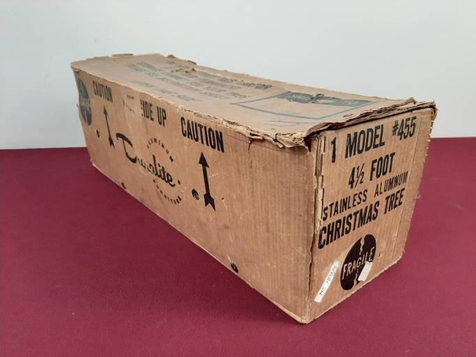 Duralite 4 1/2 Foot Aluminum Christmas Tree
